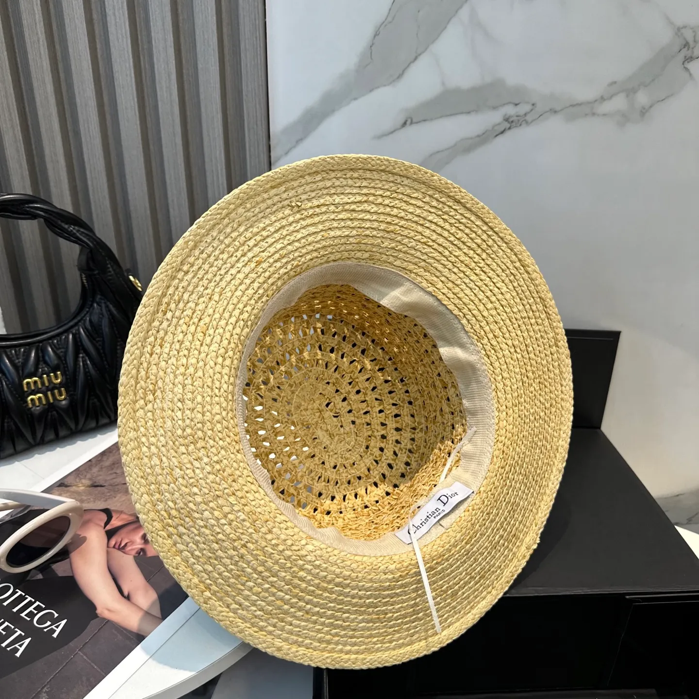 P90 Dior2025 new straw hat, advanced customization, lady style, attention to detail, sun protection and UV protection in summer, a must-have for travel, versatile and good-looking