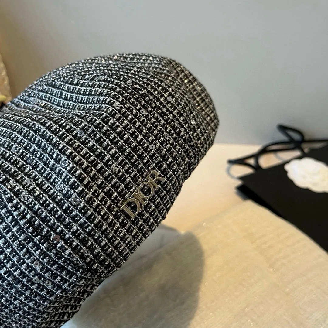 💰100¥ Dior new beret, glitter beret, spring and autumn new style, head circumference 57cm