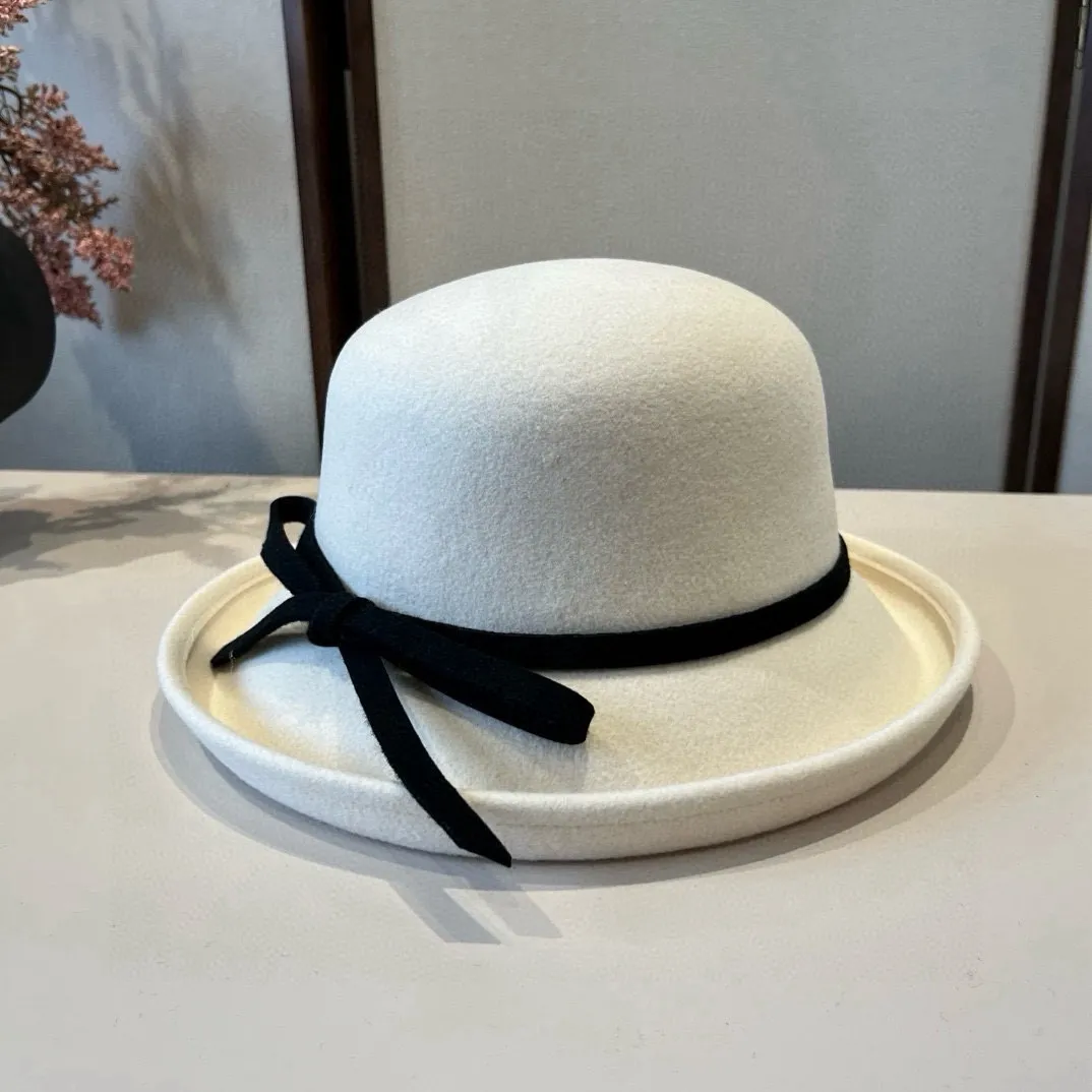 💰220¥ White Dior new autumn and winter wool basin hat, 100% wool fabric%, head circumference 57cm