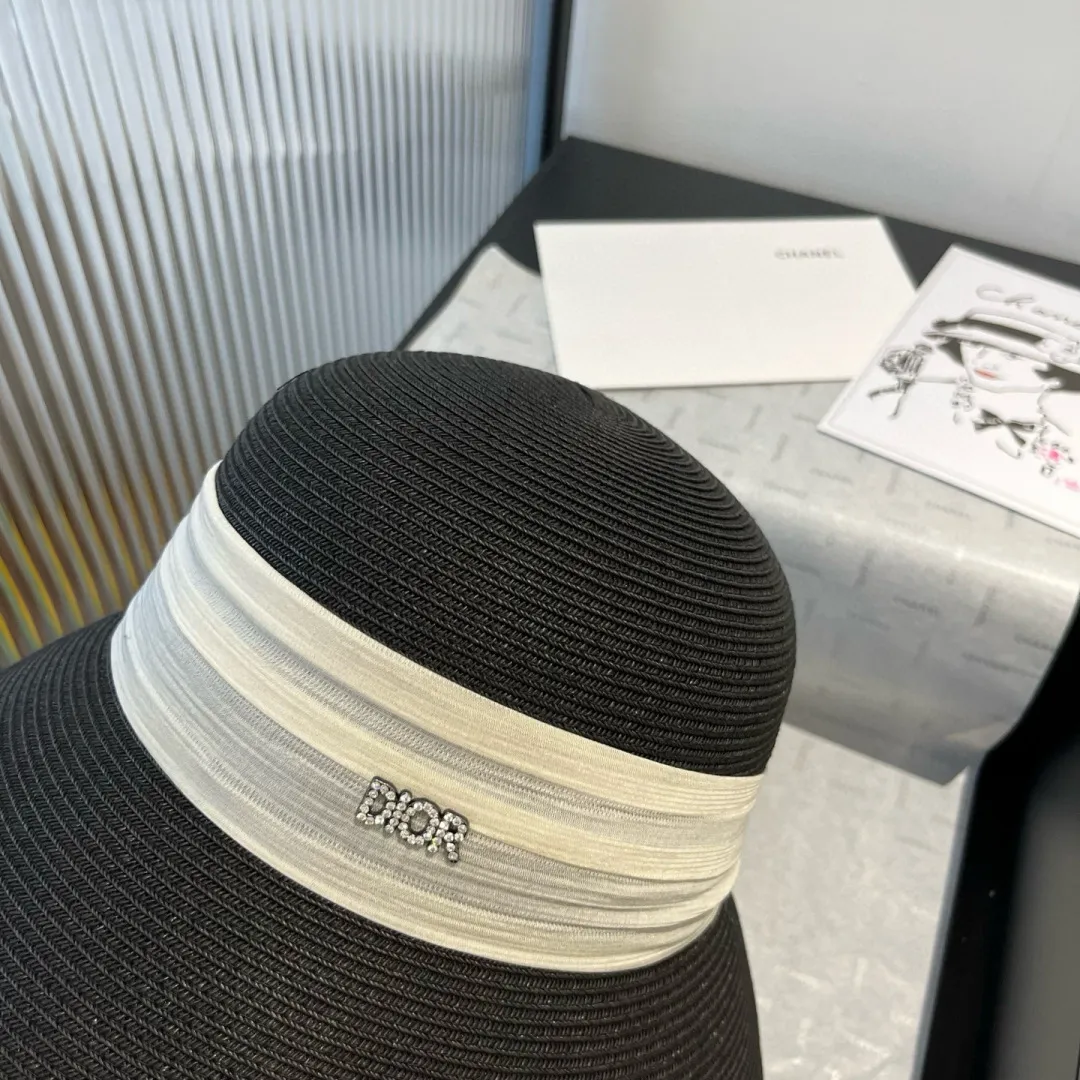 💰160¥ Dior new basin hat, lady style straw hat, made from Taiwan PP straw, head circumference 57cm