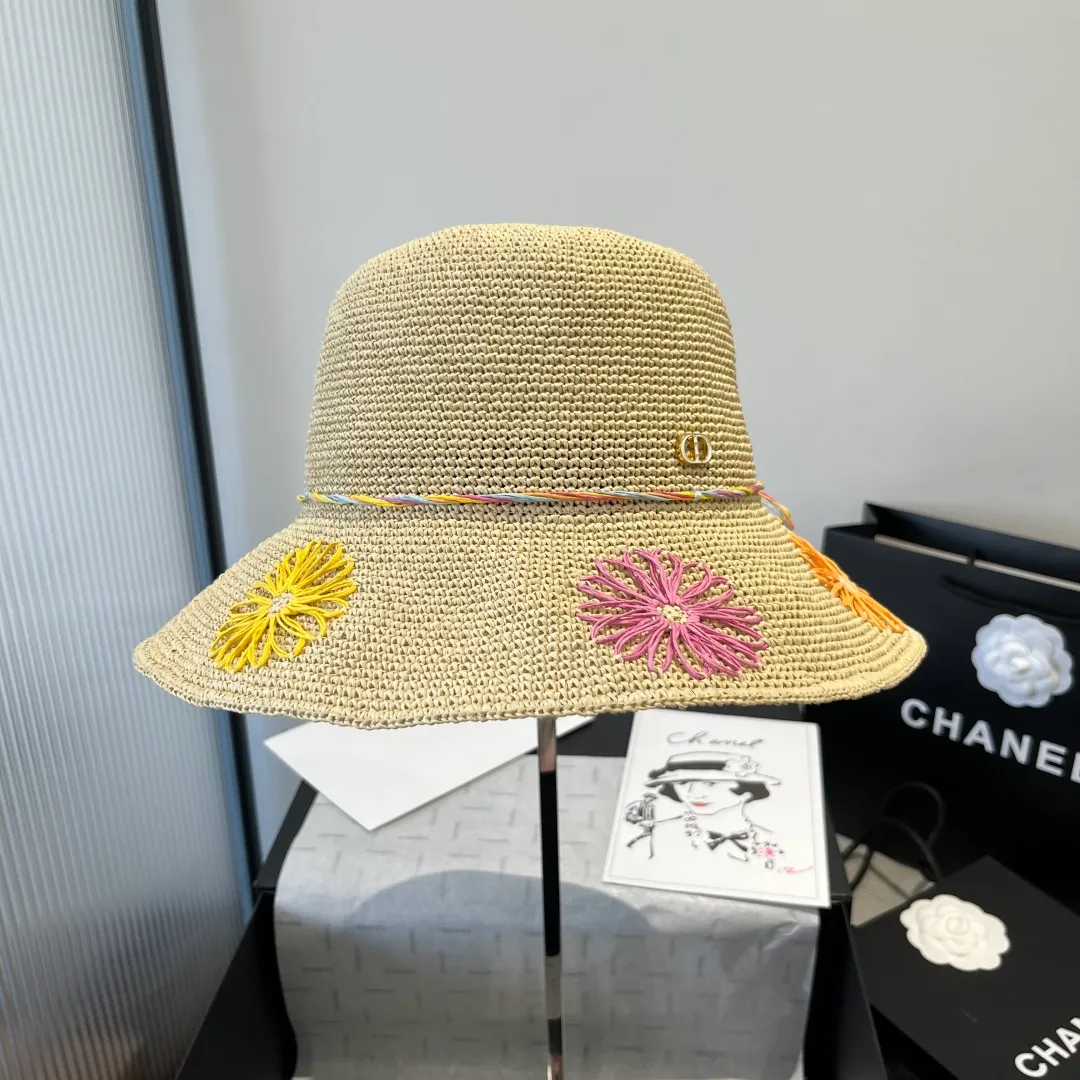💰210¥ Dior's new raffia hat, hand-knitted visor, fresh and natural, head circumference 57cm