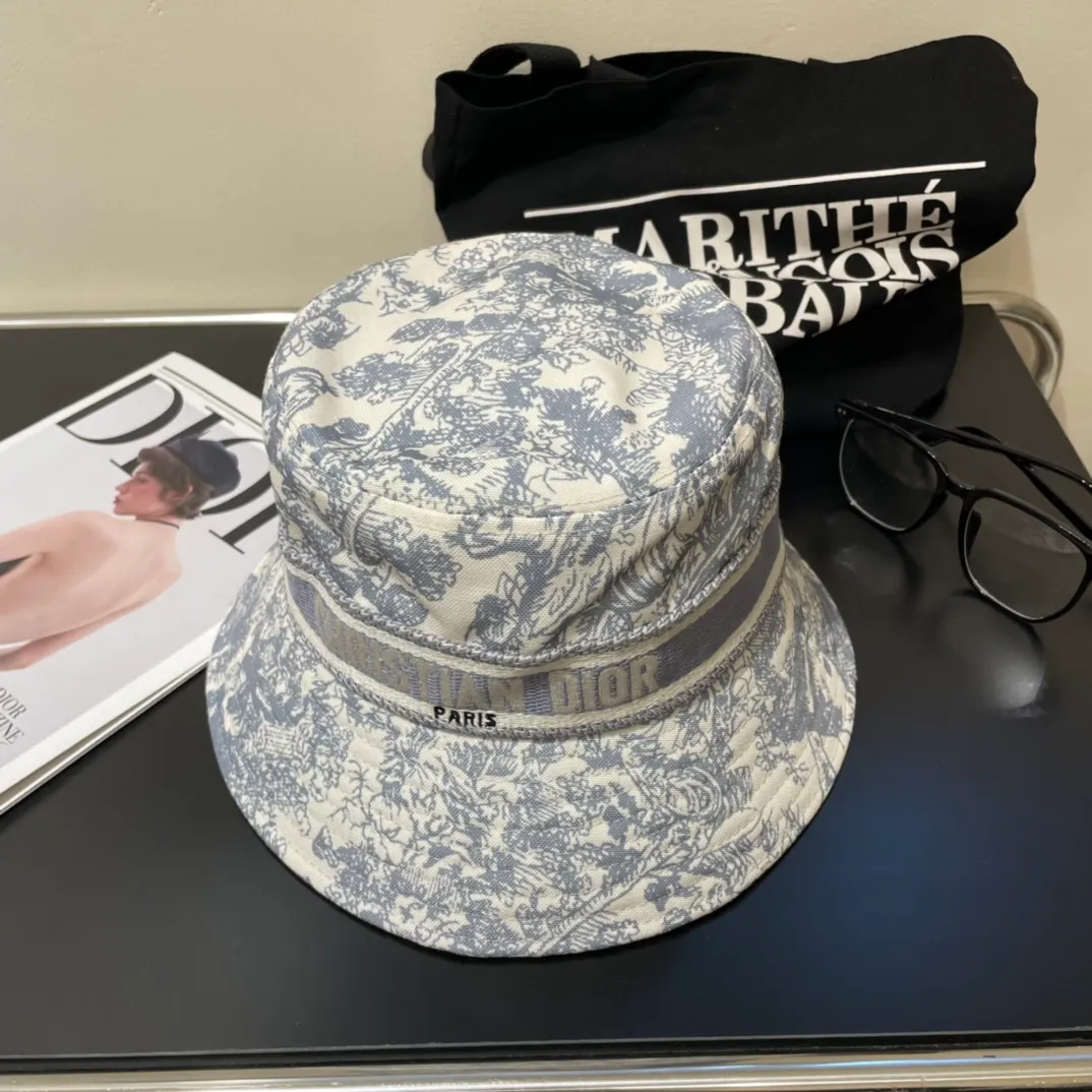 P90 original order quality [Dior DIOR] official website is online at the same time. The new Korean version of landscape painting, heavy industry customization, 1:1 original order quality, unisex fisherman hat, linen geological fabric, original quality counter🔥🔥🔥