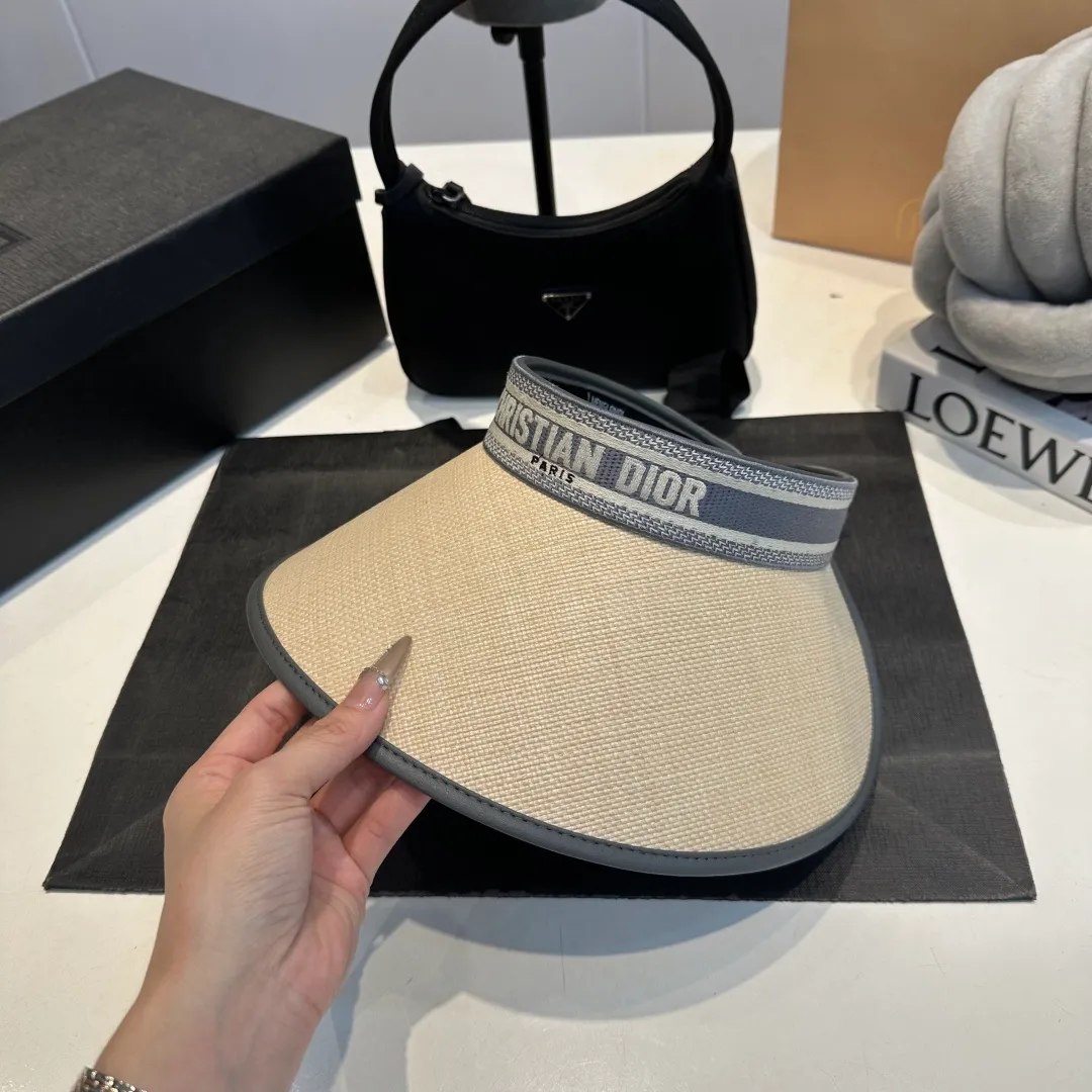 P70 Dior 2025 new sun visor, empty top headband hat, 🔆 versatile sun visor ~ a great tool for casual outings, great sun protection! Love it so much 💕