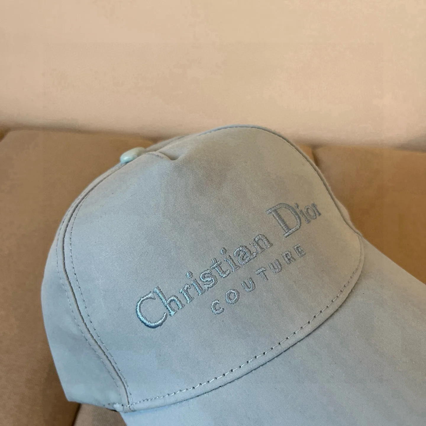 P60 [DIOR Dior] new popular simple baseball cap 🧢, new model shipped, big brand style is super easy to match, hurry up and get it!