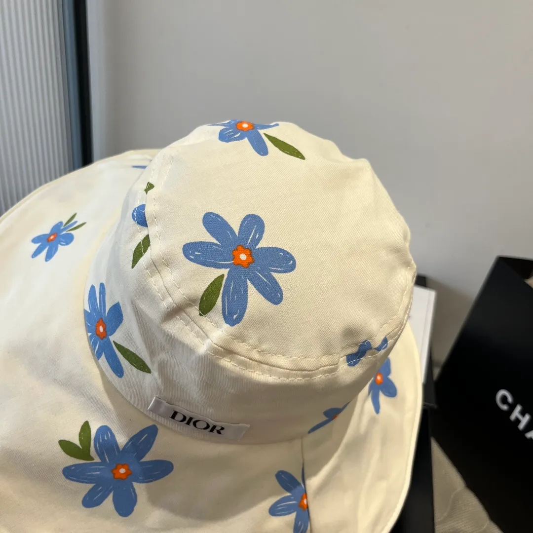 💰110¥ Dior new bucket hat, head circumference 57cm