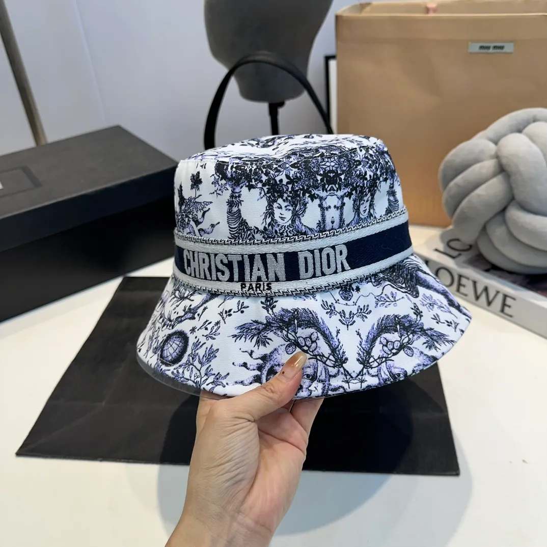 P80 Dior official bucket hat