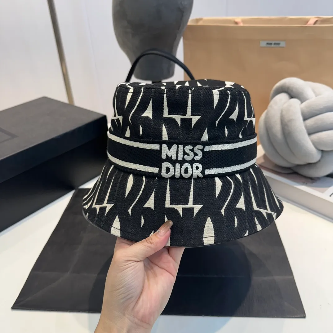 P70 DIOR Dior 2024 new big-name bucket hat ~ simple and elegant, counter synchronization ~ men's and women's styles
