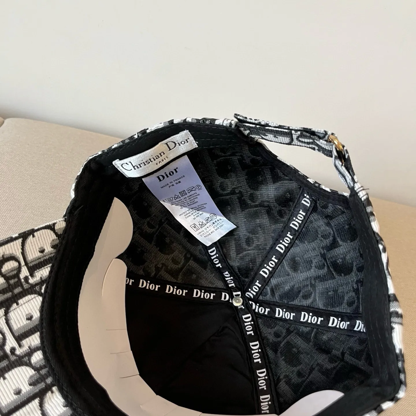 P60 [DIOR Dior] new popular simple baseball cap 🧢, new model shipped, big brand style is super easy to match, hurry up and get it!