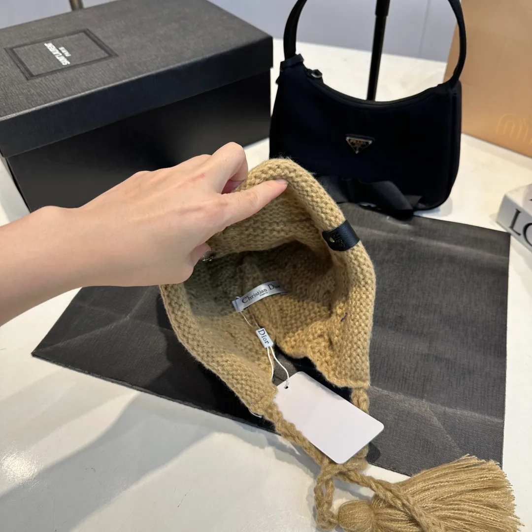 P70 Dior knitted beanie hat