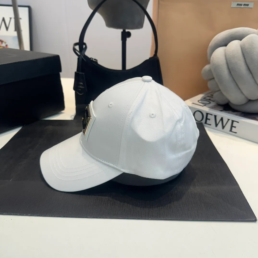 P60 Dior Dior new baseball cap, new peaked cap, unisex, head circumference 57cm