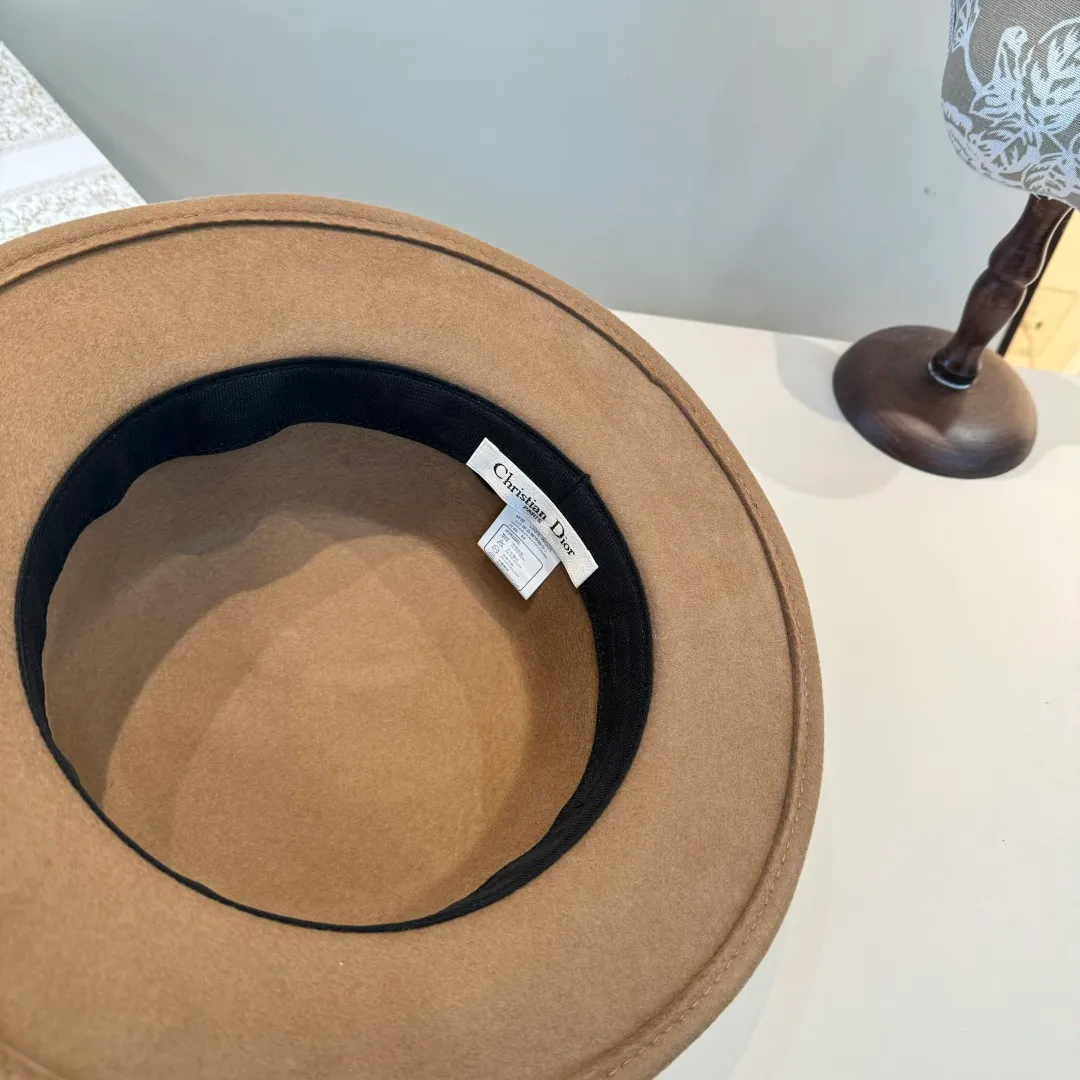 💰190¥ Dior new wool top hat, flat top hat, 100% wool fabric 🦙%, head circumference 57cm