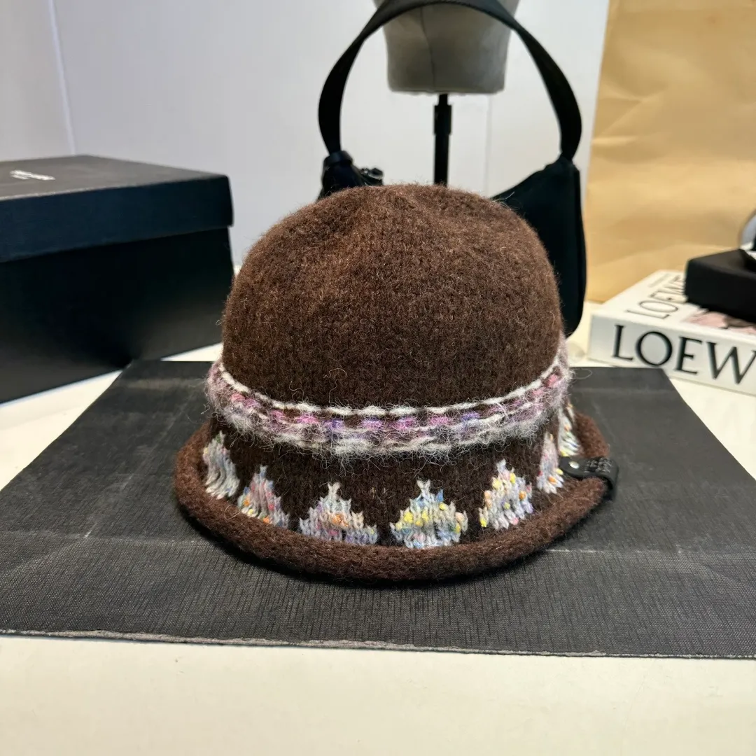 P60 Retro Dior New Bucket Hat