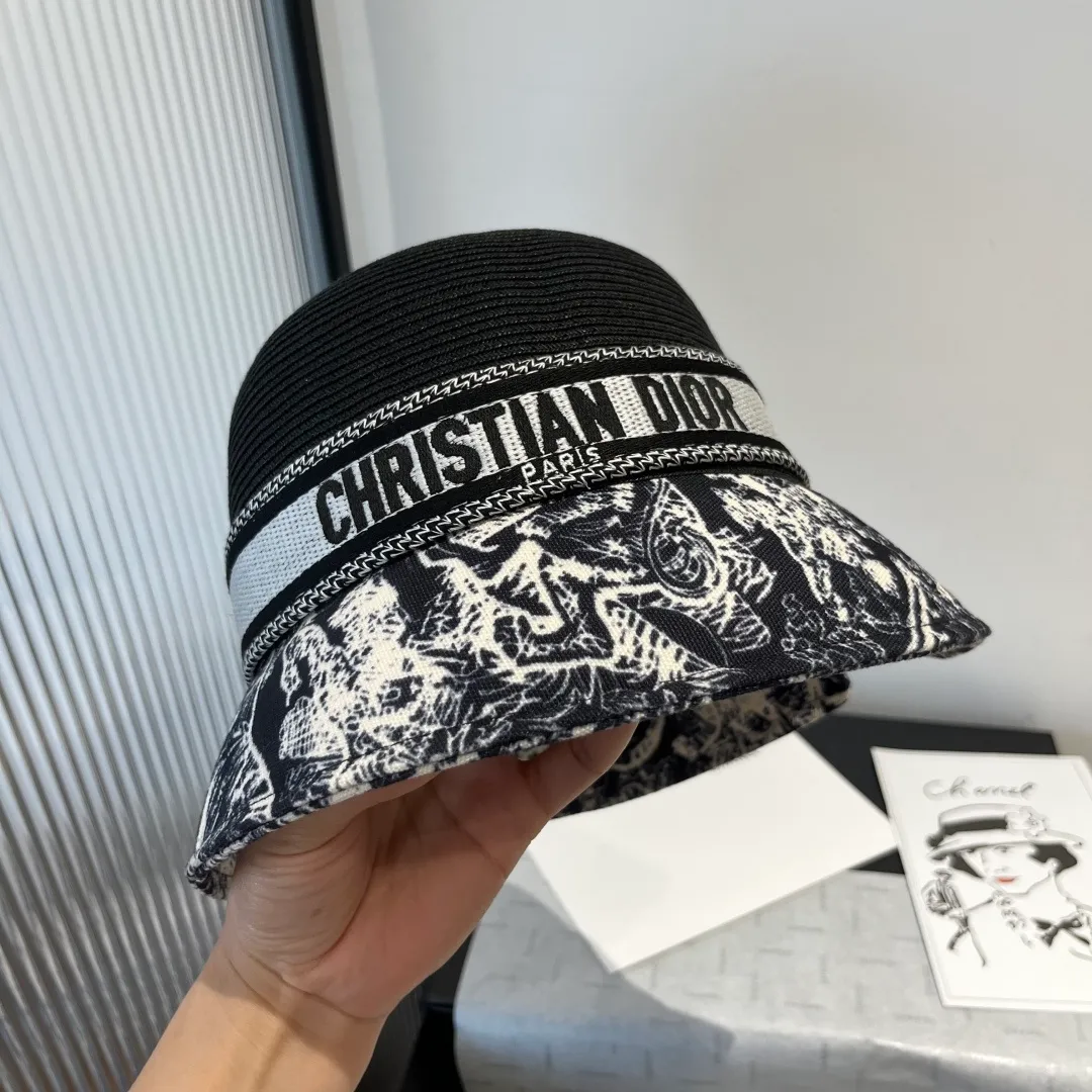 160¥ Dior new basin hat, straw hat, head circumference 57cm