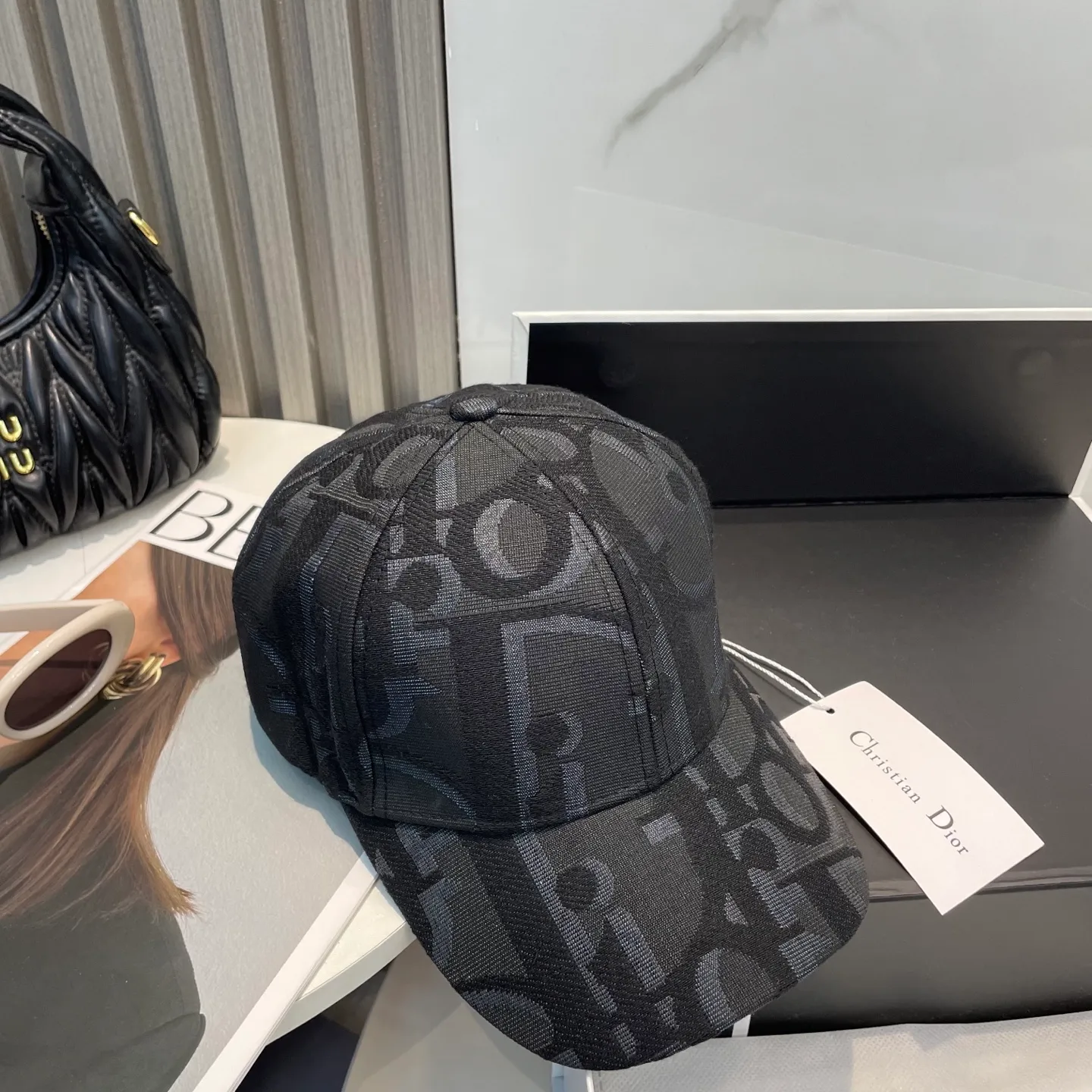 P66💰Dior (Dior) new original baseball cap, full of retro charm, popular new model at the counter, 1 pure cotton lining, light and breathable! The quality is great, the basic head circumference is 56cm, and the patch is adjustable.