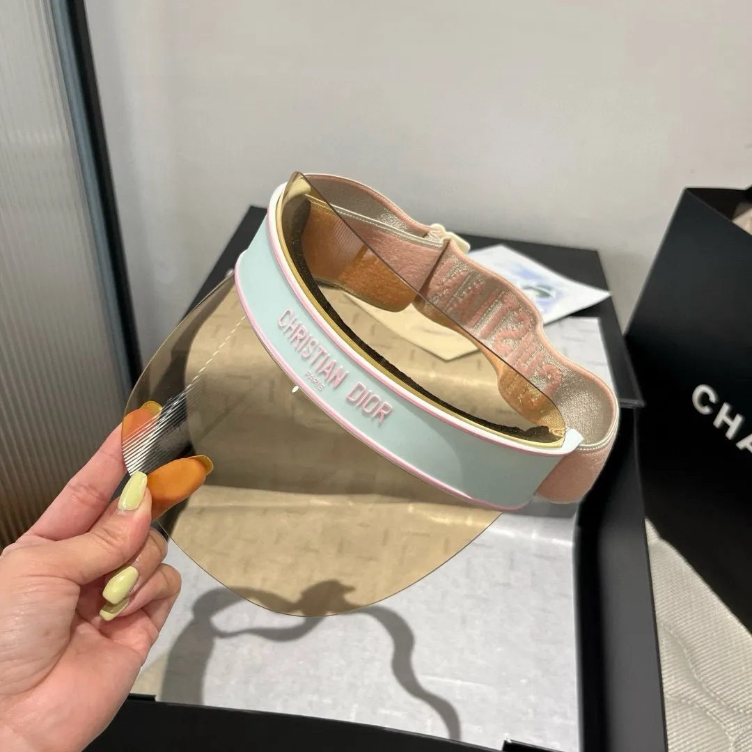 💰110¥ Dior lens sun hat, advanced customization, adjustable, a must-have item for fashion bloggers