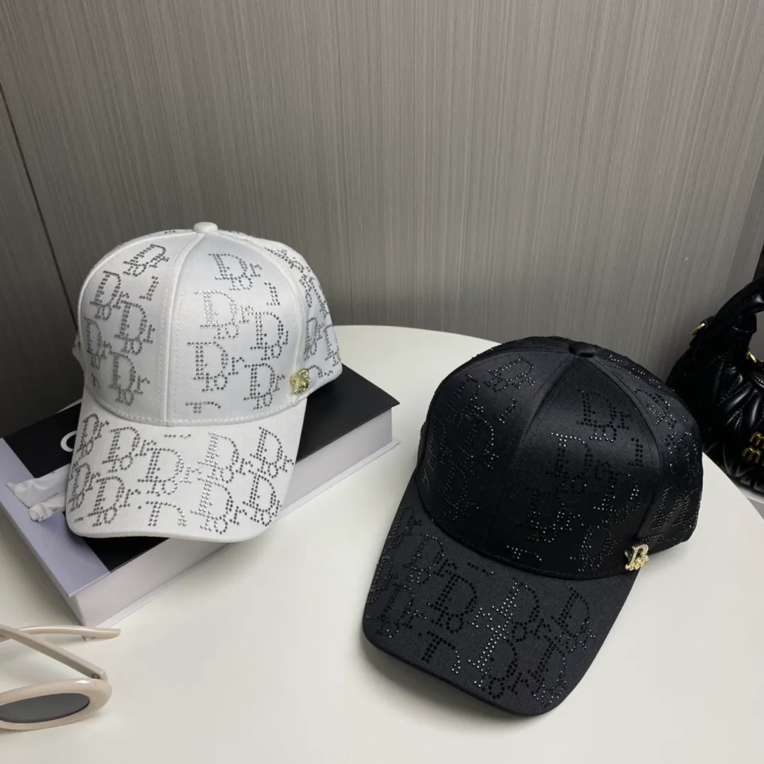 P80 Dior🧢 High version shipped, full diamond logo baseball cap, very classic classic, popular retro beauty, usable in all seasons, a must-have when going out, very flattering