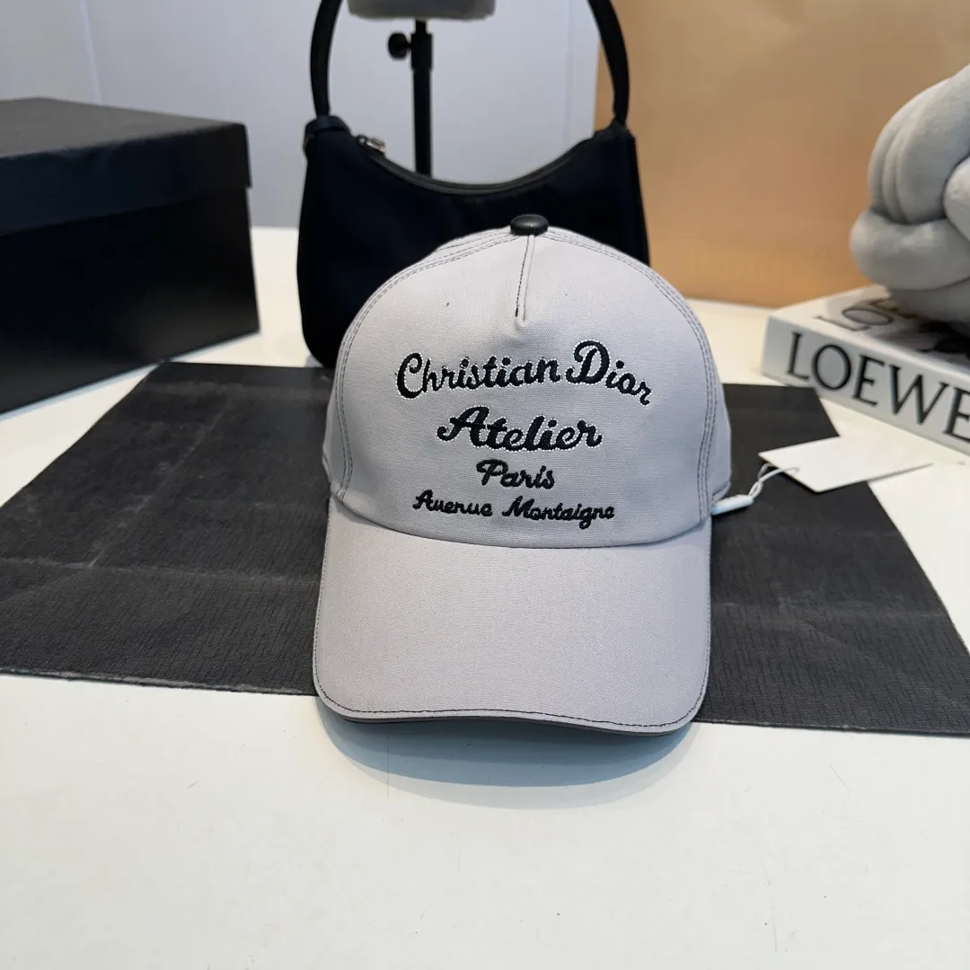 P80 DIOR Dior's new simple baseball cap with jacquard lining🧢, new model shipped, big brand style is super easy to match, hurry up and get it!