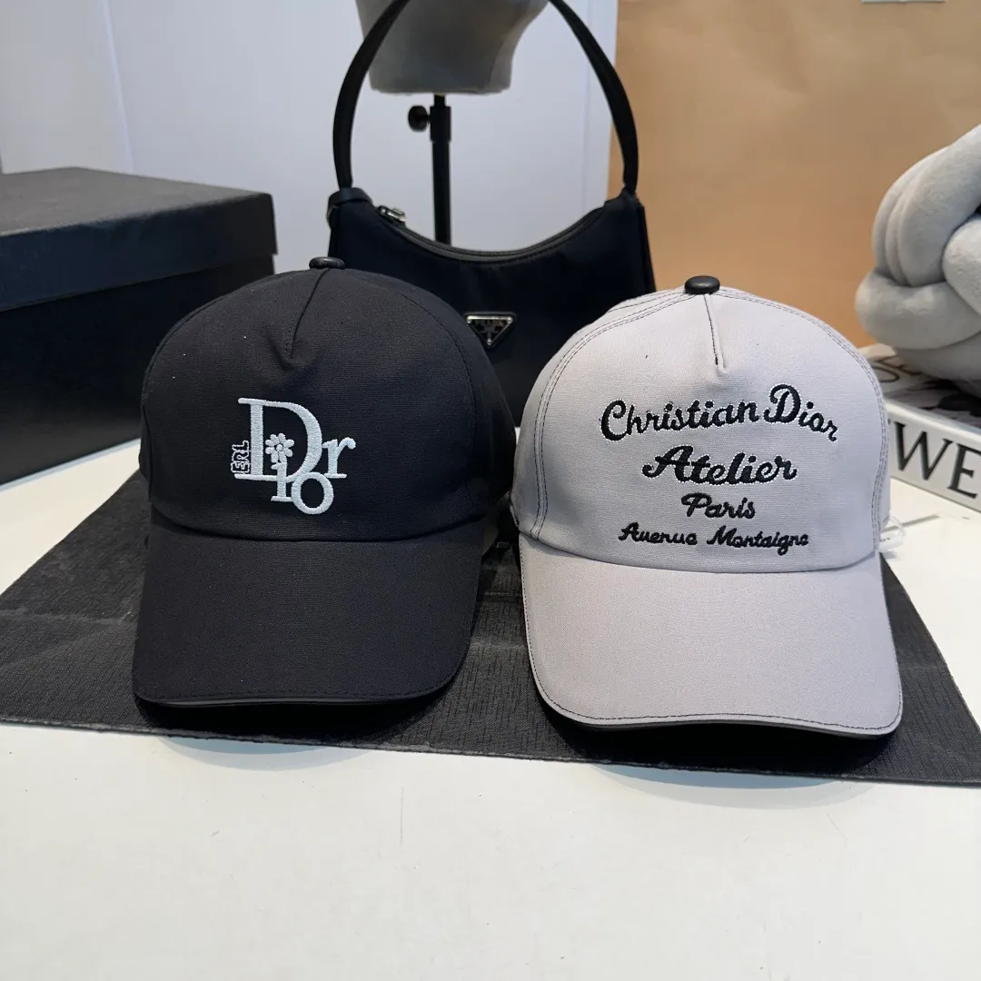 P80 DIOR Dior's new simple baseball cap with jacquard lining🧢, new model shipped, big brand style is super easy to match, hurry up and get it!