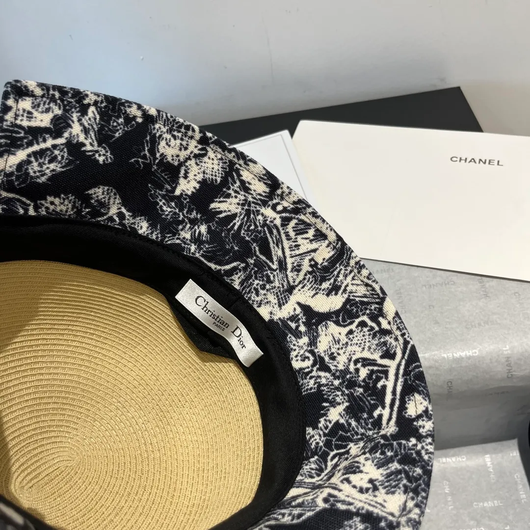 160¥ Dior new basin hat, straw hat, head circumference 57cm