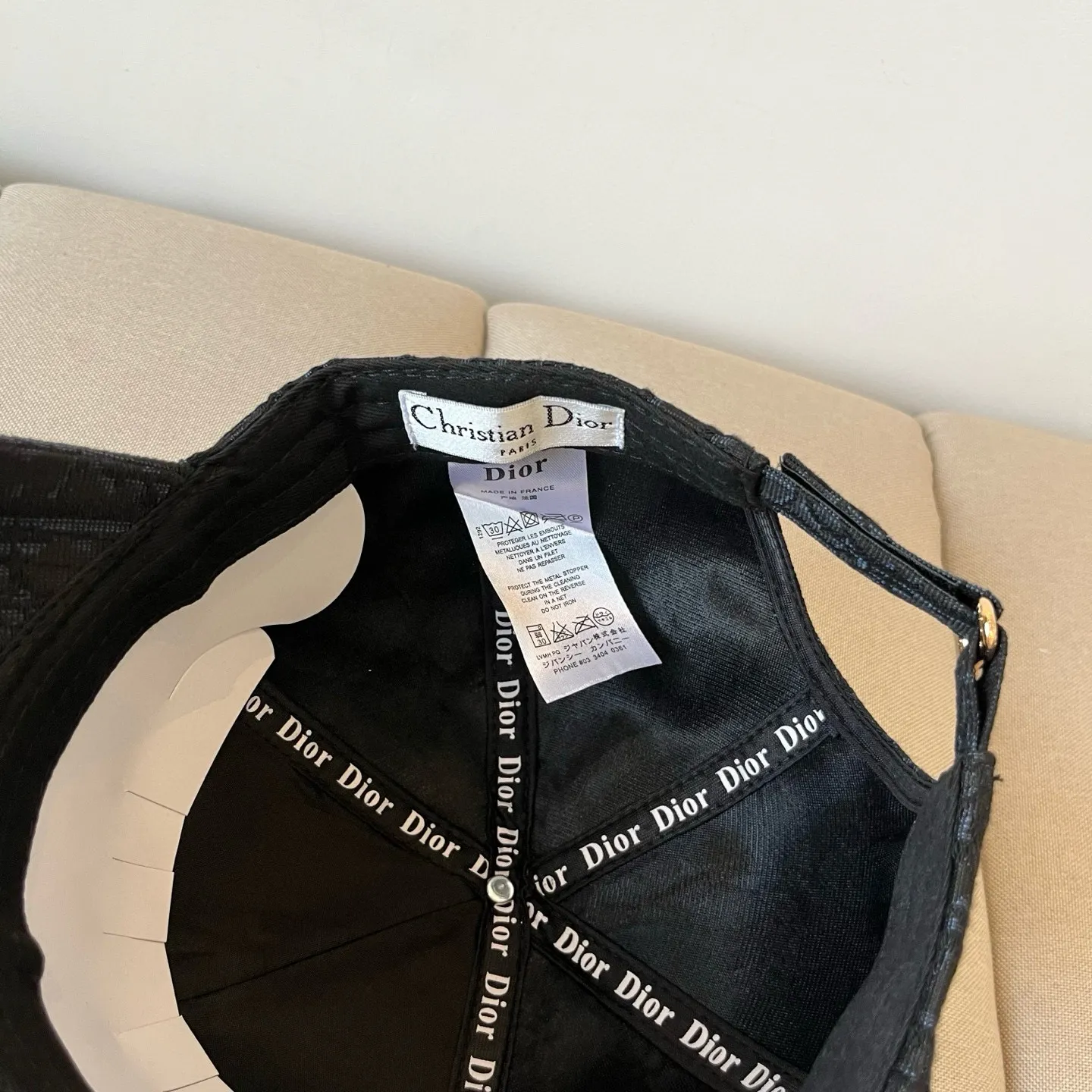 P60 [DIOR Dior] new popular simple baseball cap 🧢, new model shipped, big brand style is super easy to match, hurry up and get it!