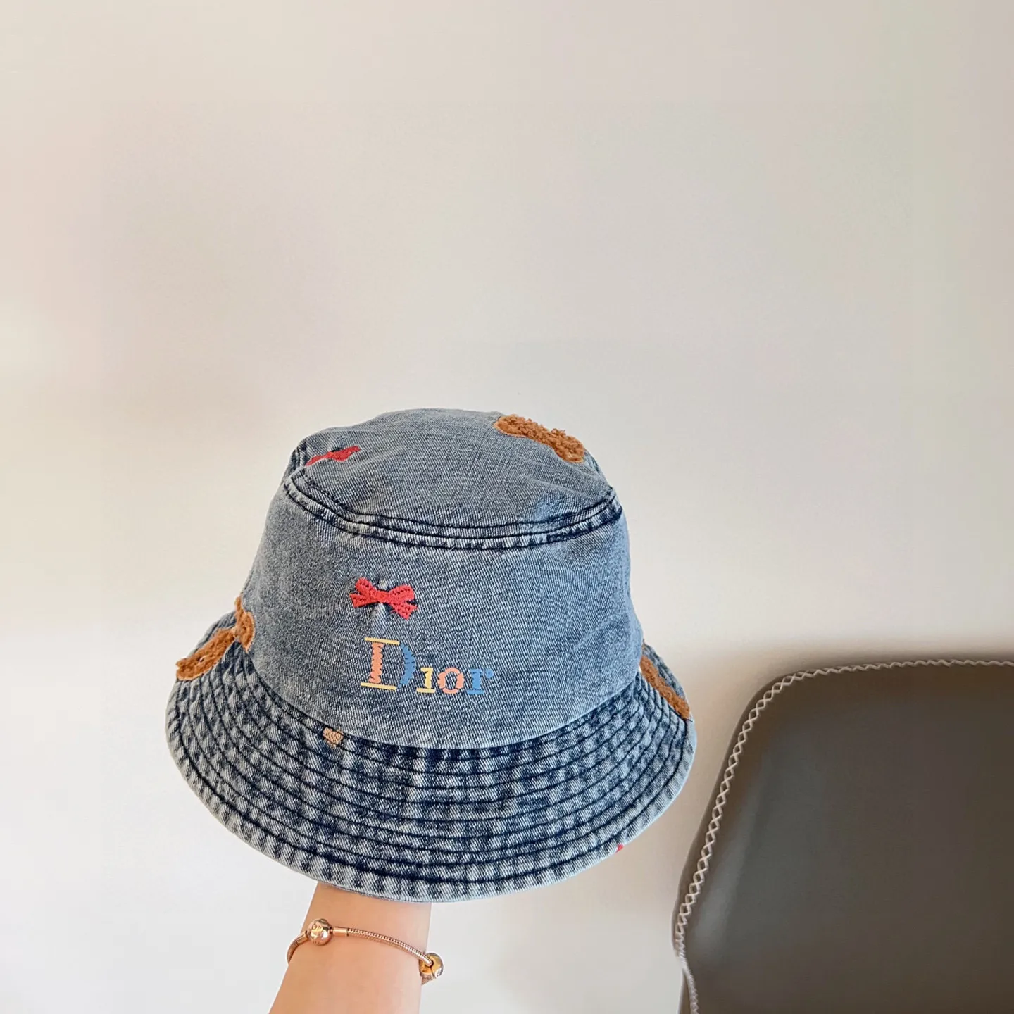 🉐150💛 Comes with dust bag [DIOR Dior] 2025 new bear embroidered denim fisherman hat, 🔆 Versatile everyday style ~ casual outing #Men and women