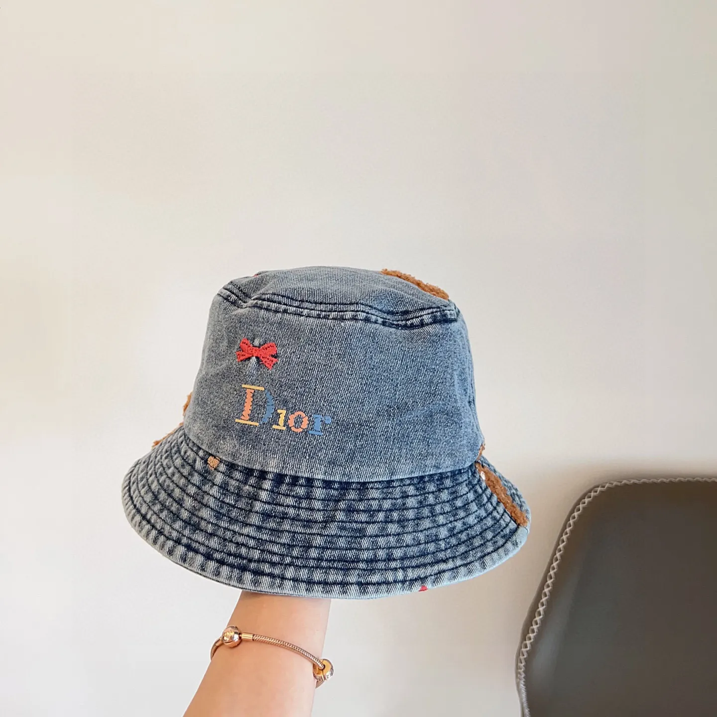 🉐150💛 Comes with dust bag [DIOR Dior] 2025 new bear embroidered denim fisherman hat, 🔆 Versatile everyday style ~ casual outing #Men and women