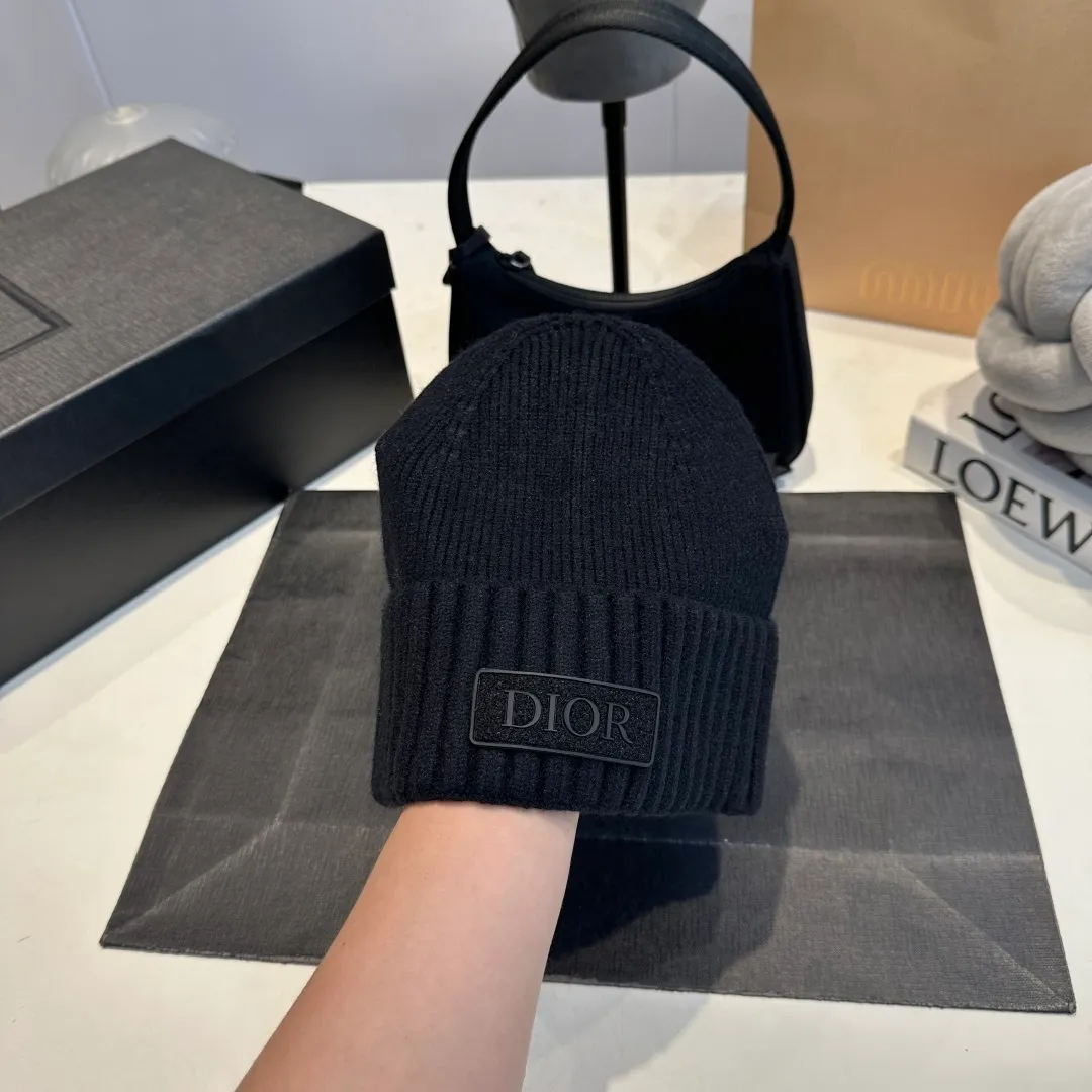 P50 Dior knitted beanie