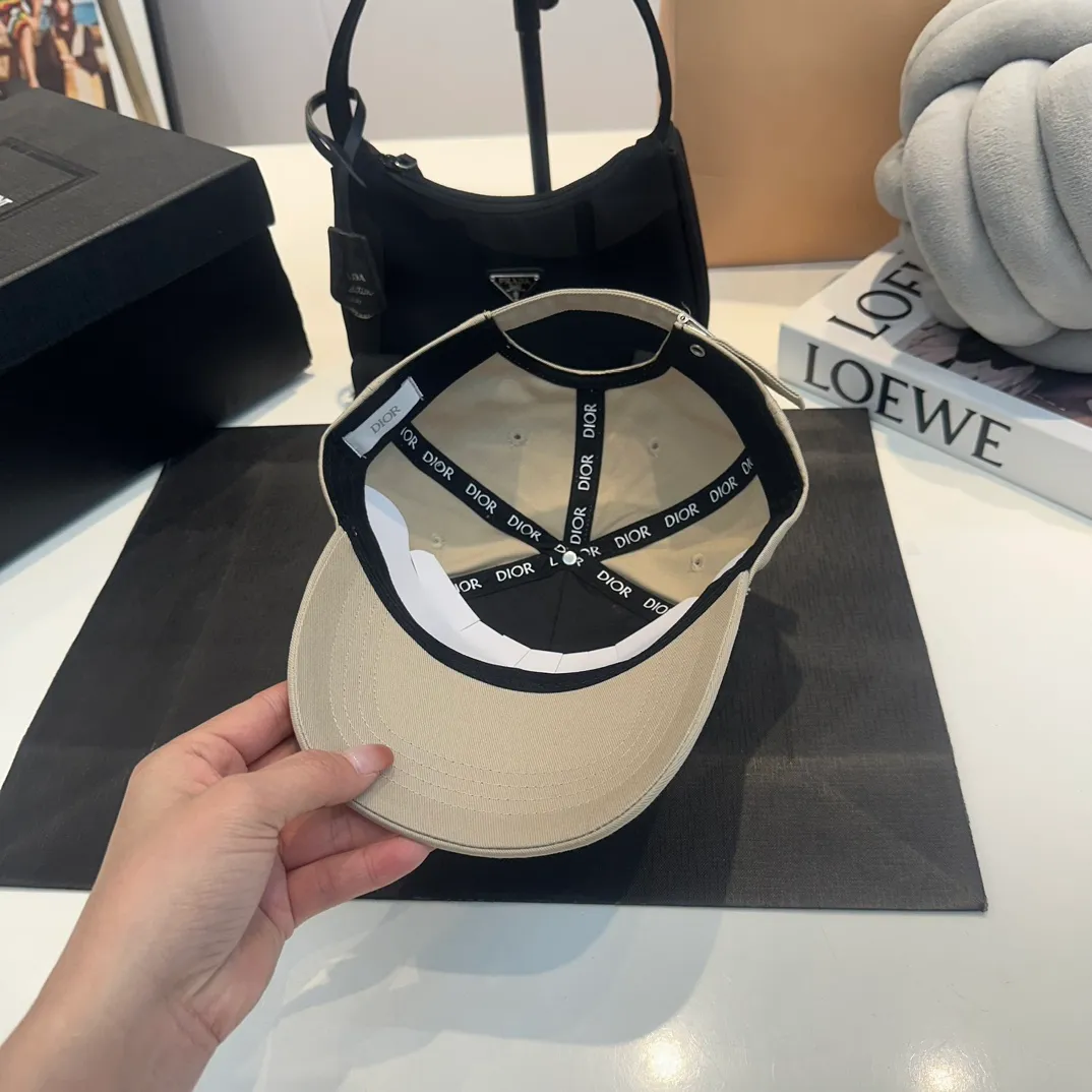 P60 Dior Dior new baseball cap, new peaked cap, unisex, head circumference 57cm