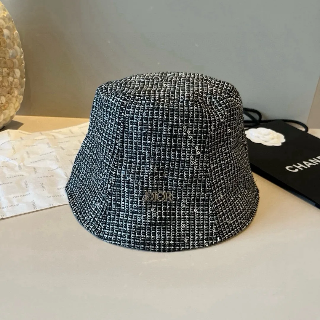 💰100¥ Dior new bucket hat, glitter bucket hat, spring and autumn new style, head circumference 57cm