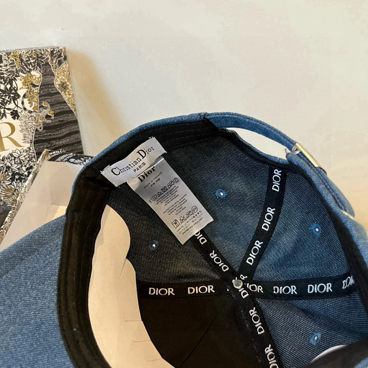 P60 [DIOR Dior] new popular simple baseball cap 🧢, new model shipped, big brand style is super easy to match, hurry up and get it!