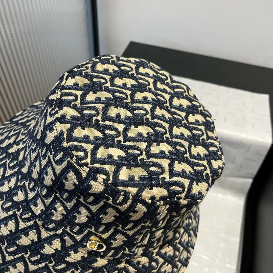 💰90¥ Dior new bucket hat