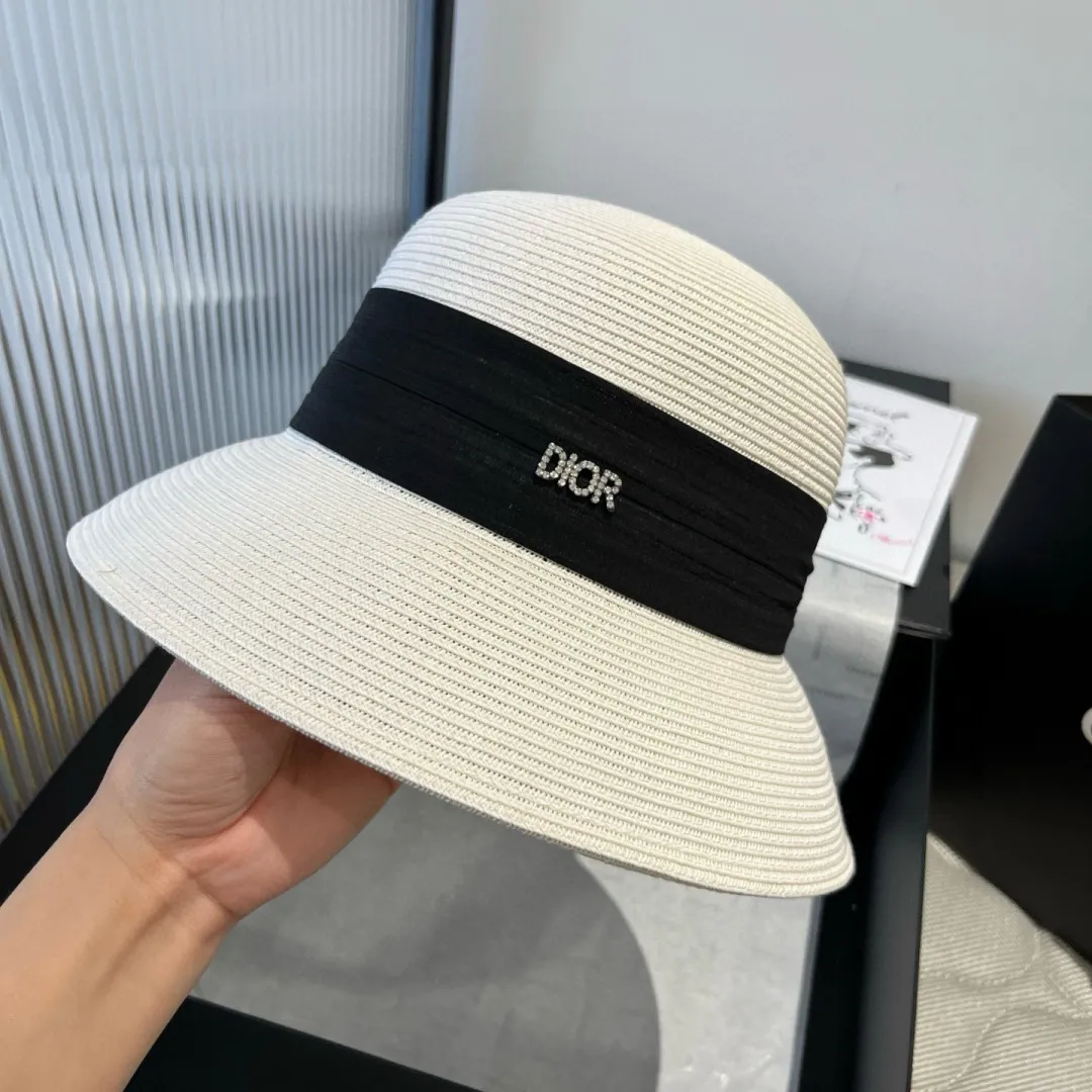💰160¥ Dior new basin hat, lady style straw hat, made from Taiwan PP straw, head circumference 57cm
