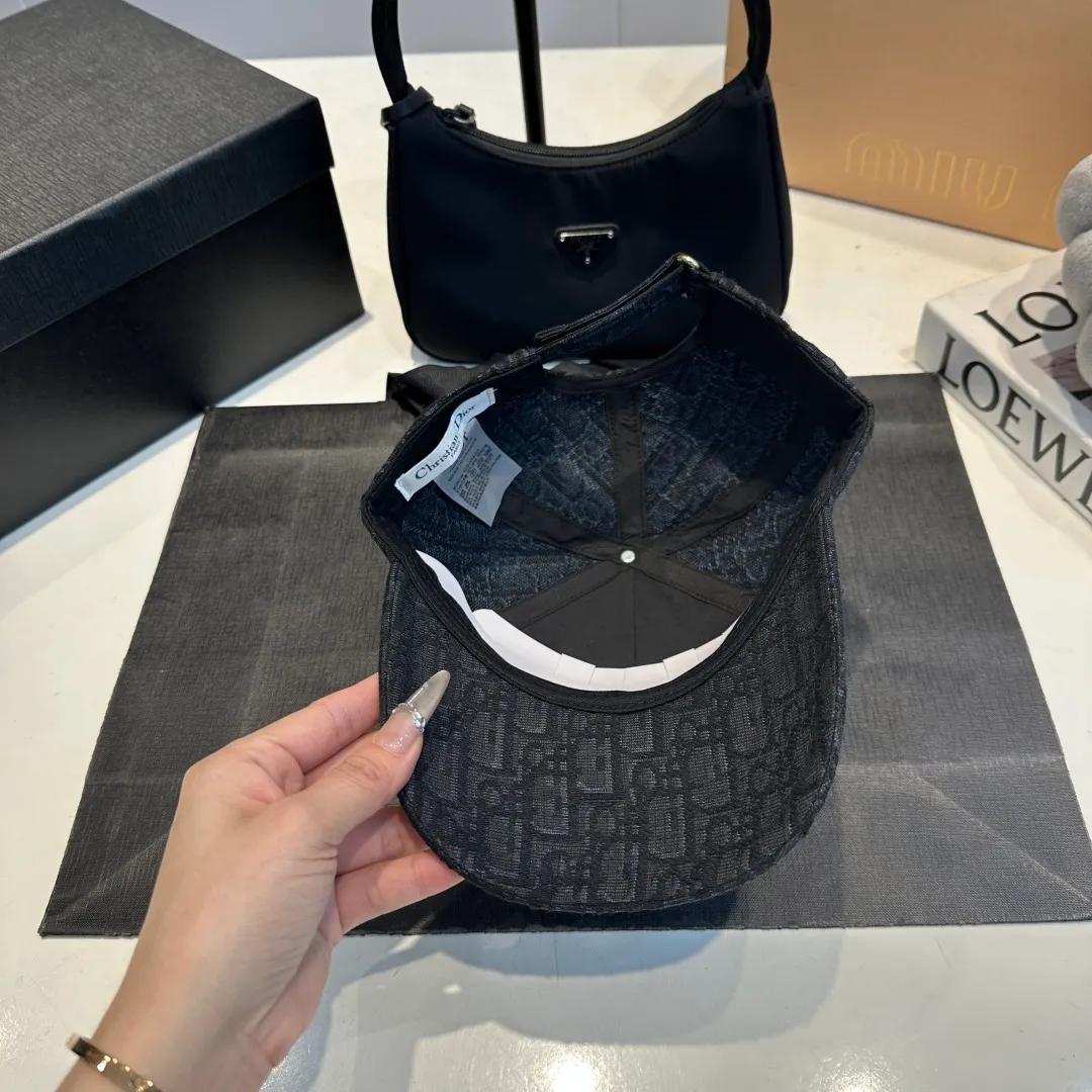 P60 Dior cap, baseball cap for men and women, head circumference 57cm