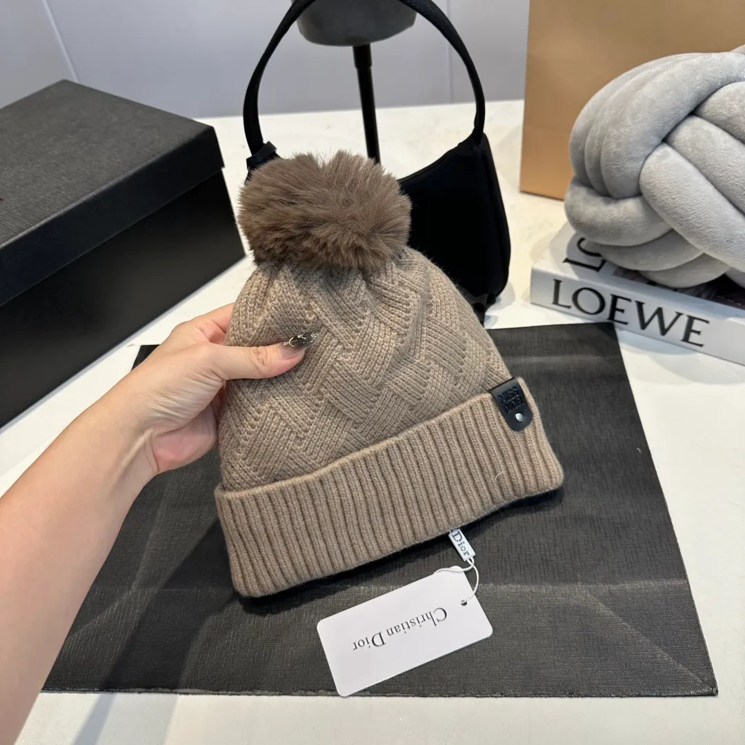 P60 Dior knitted beanie