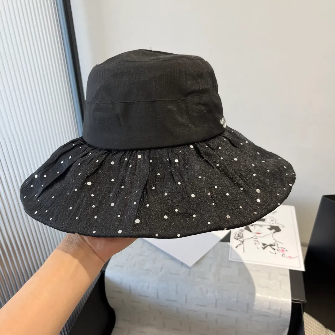 💰100¥ Dior new sunshade fisherman hat, ruffled sunshade hat, lady style, head circumference 57cm
