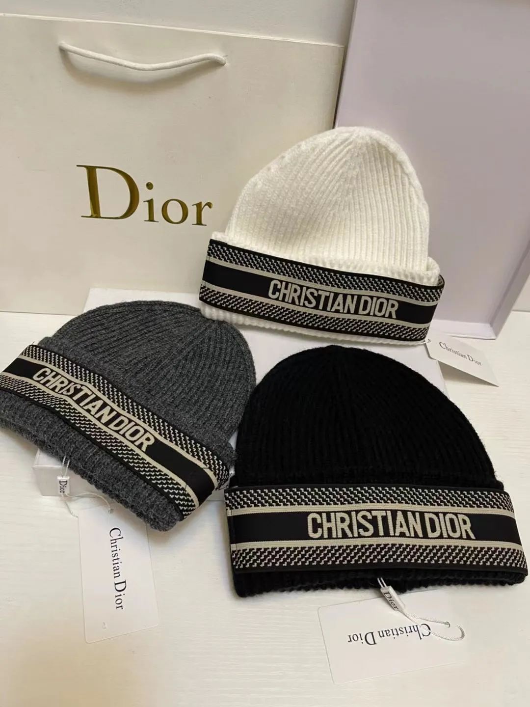 Dior cashmere knit hat