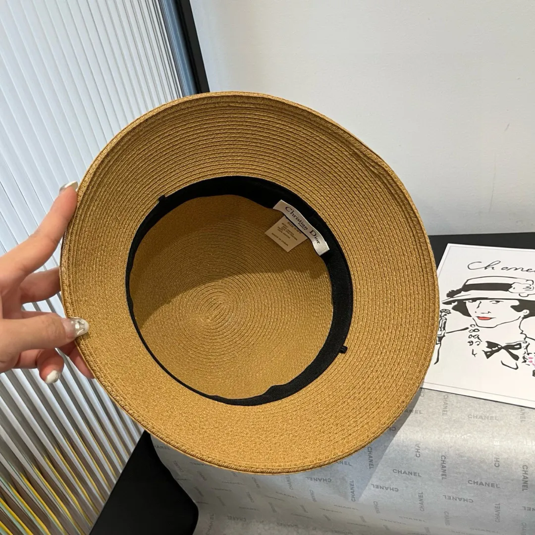 💰160¥ Dior new basin hat, lady style straw hat, made from Taiwan PP straw, head circumference 57cm