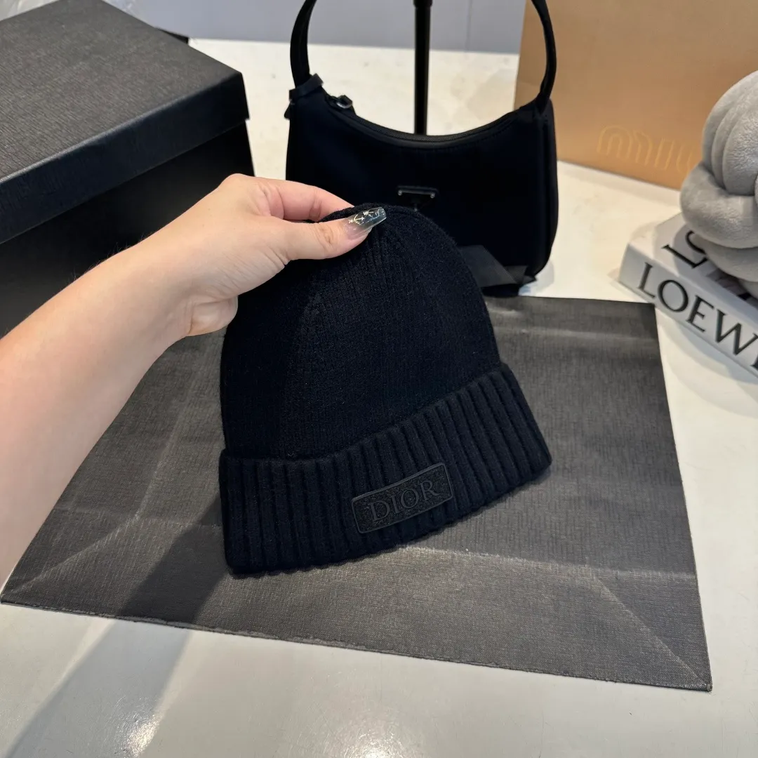 P50 Dior knitted beanie