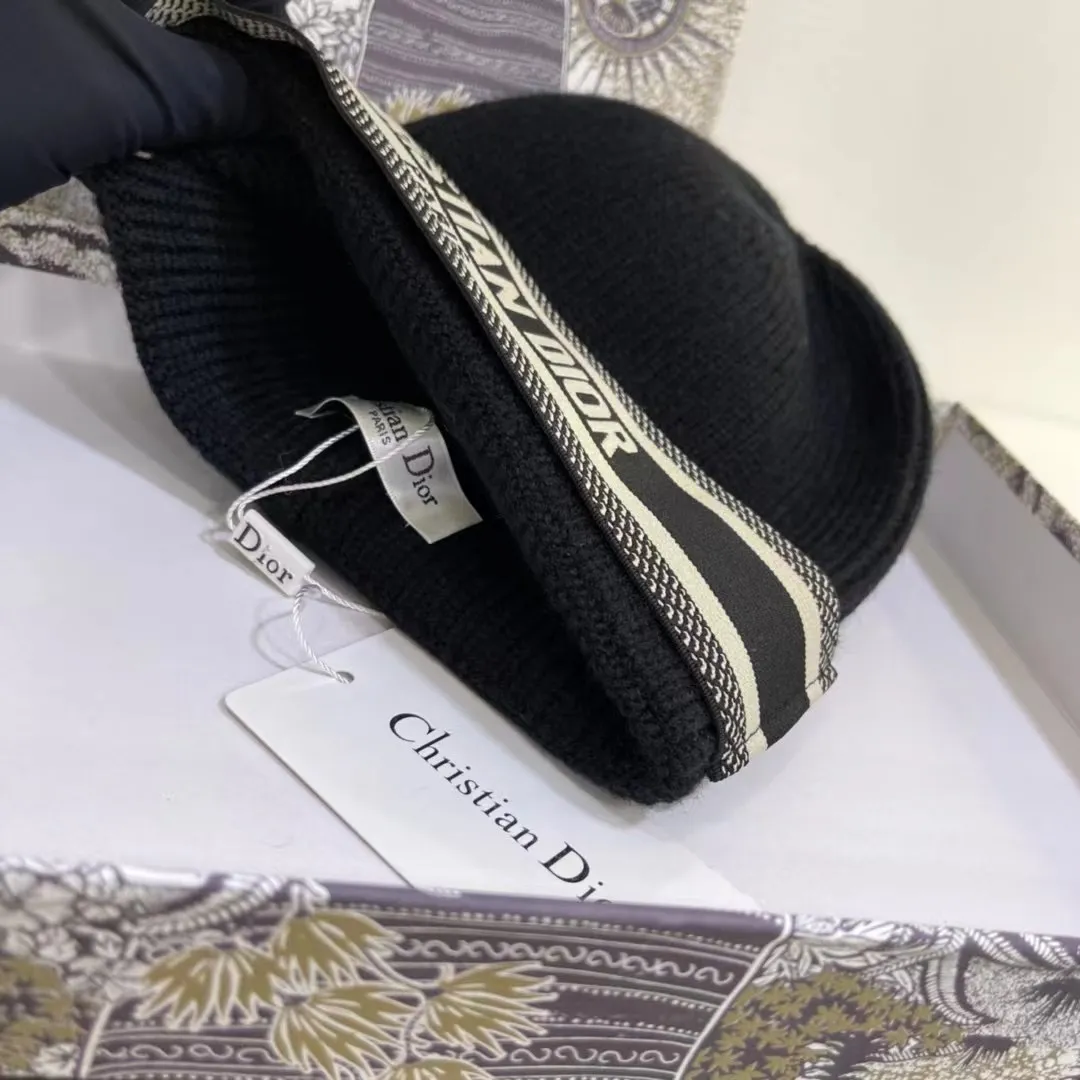 Dior cashmere knit hat