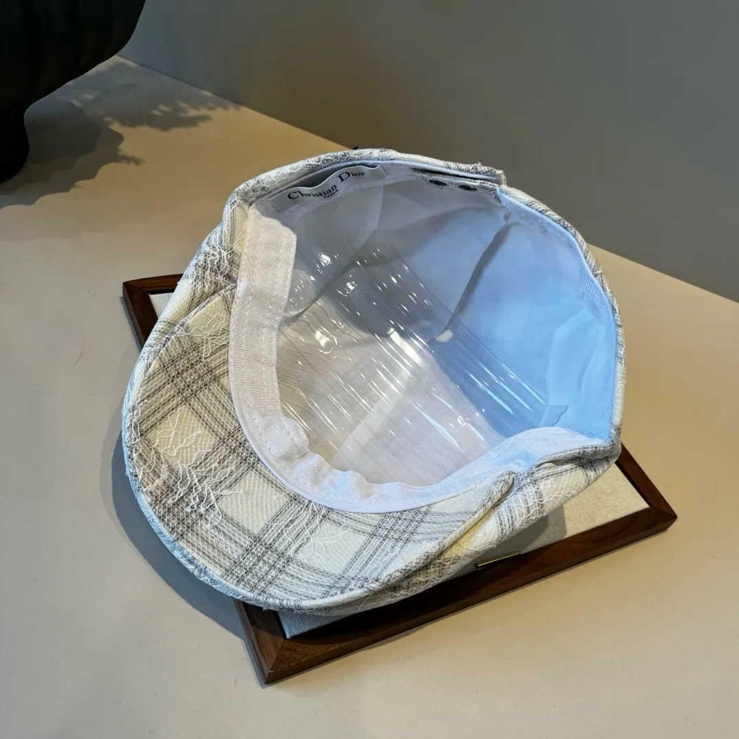 💰100¥ Dior new duck bill forward cap, head circumference 58cm