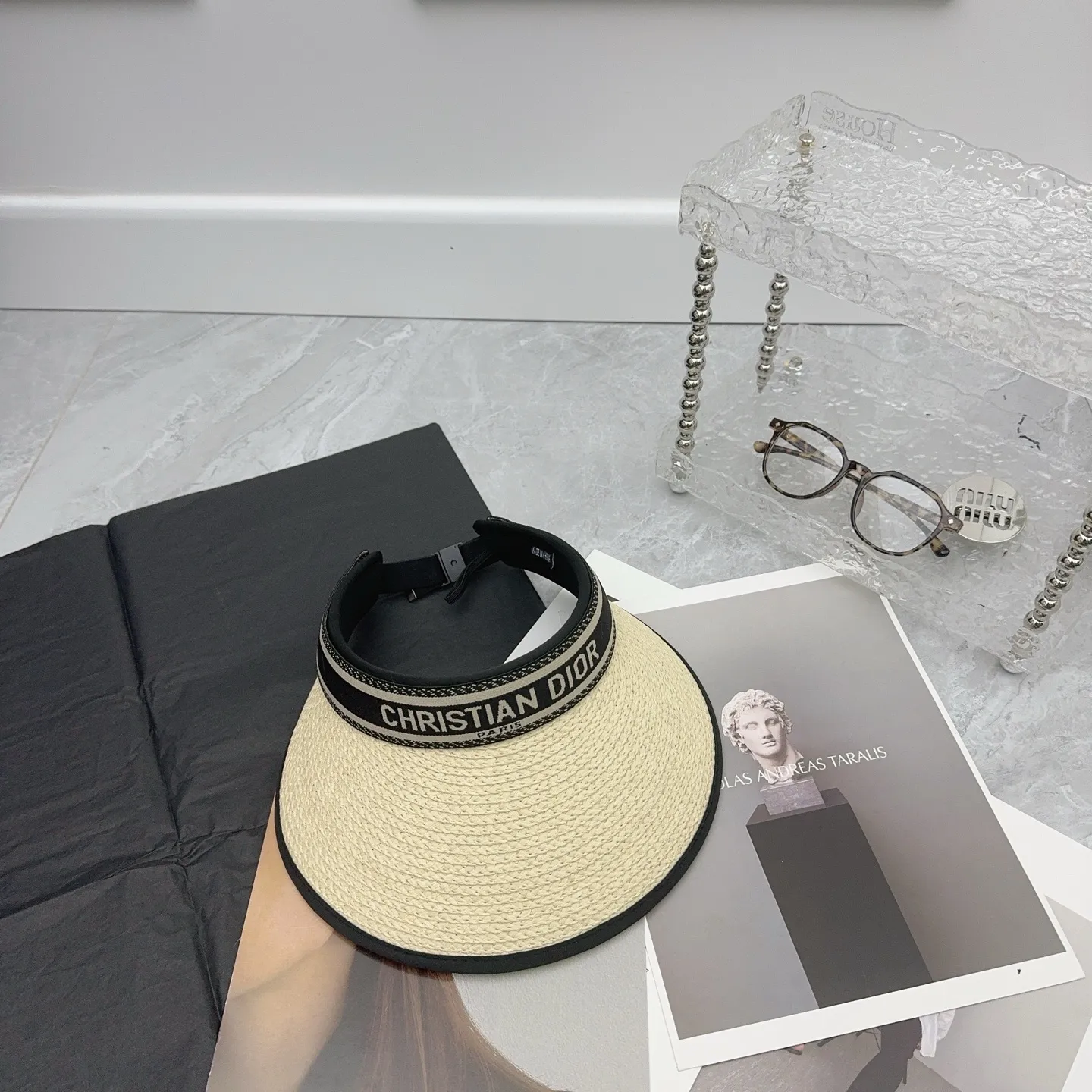 DIOR classic returns‼ ️ The most popular color series✌🏻 The versatile empty top hat in summer is here~