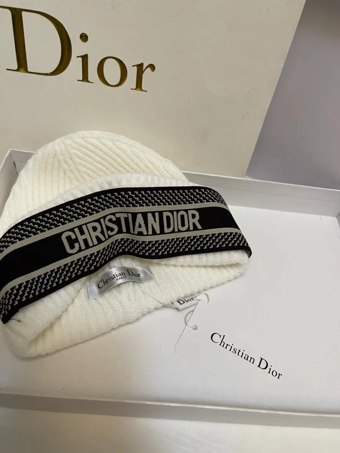 Dior cashmere knit hat