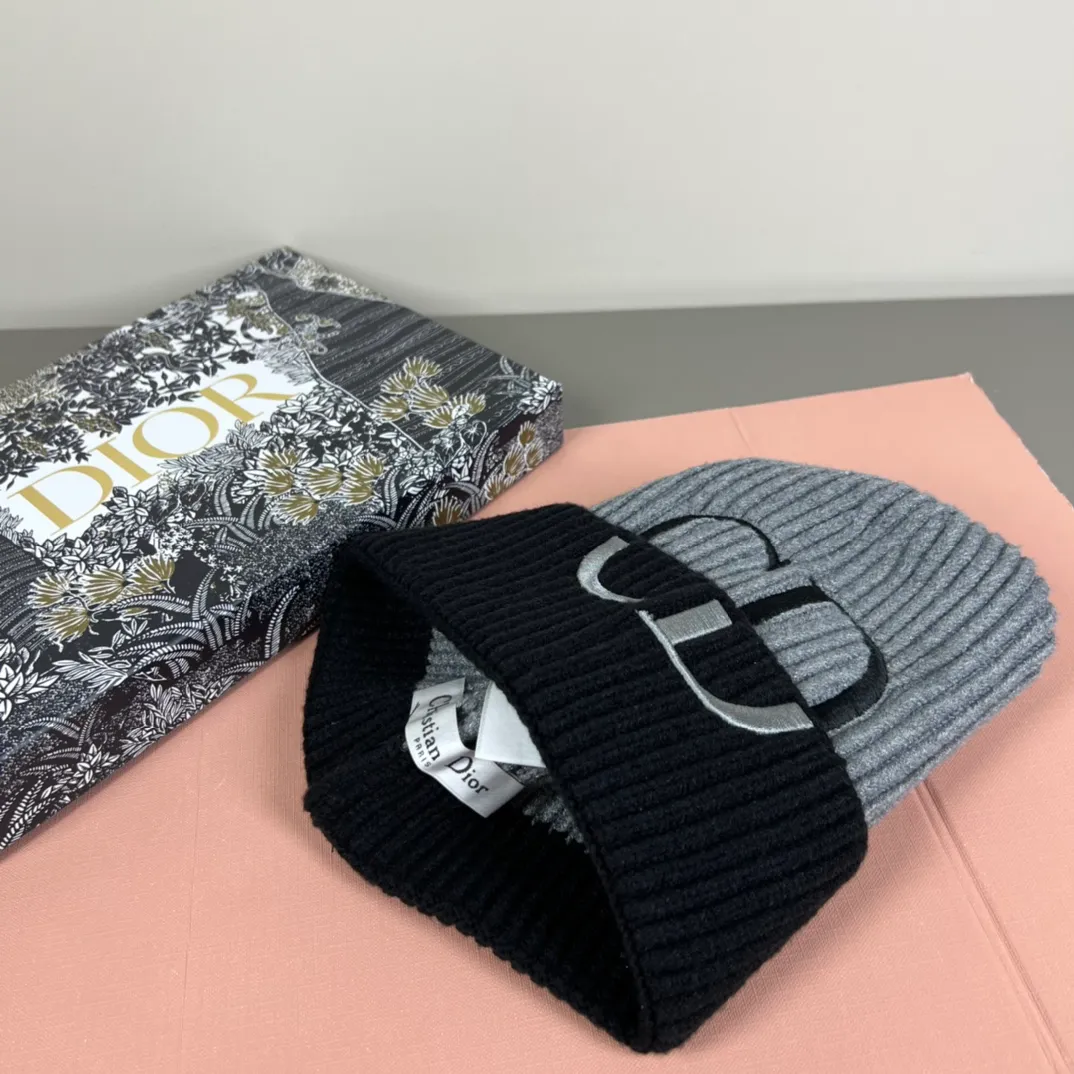 P50 with dust bag DIOR Dior original single hat official website new product Love][Love] Wool Cashmere Double-layer Hat😱😘Warm and fashionable, simple and elegant, more fashionable and high-end!