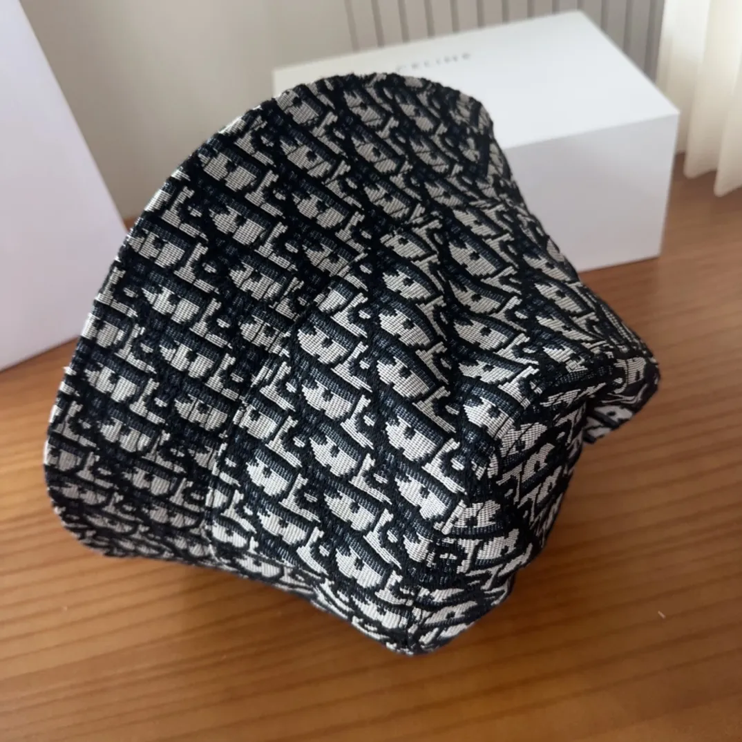 💰70 Dior Dior's new original fisherman hat, exquisite and pure, stylish and stylish, cool and fashionable, excellent quality