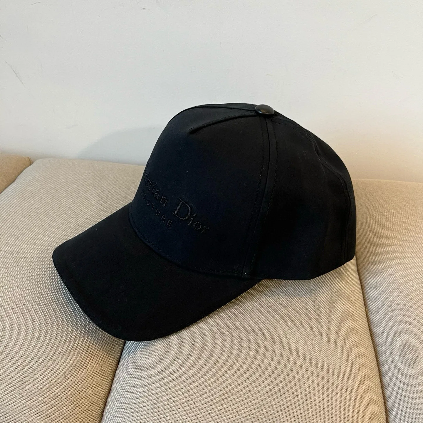 P66 [DIOR Dior] new popular simple baseball cap 🧢, new model shipped, big brand style is super easy to match, hurry up and get it!