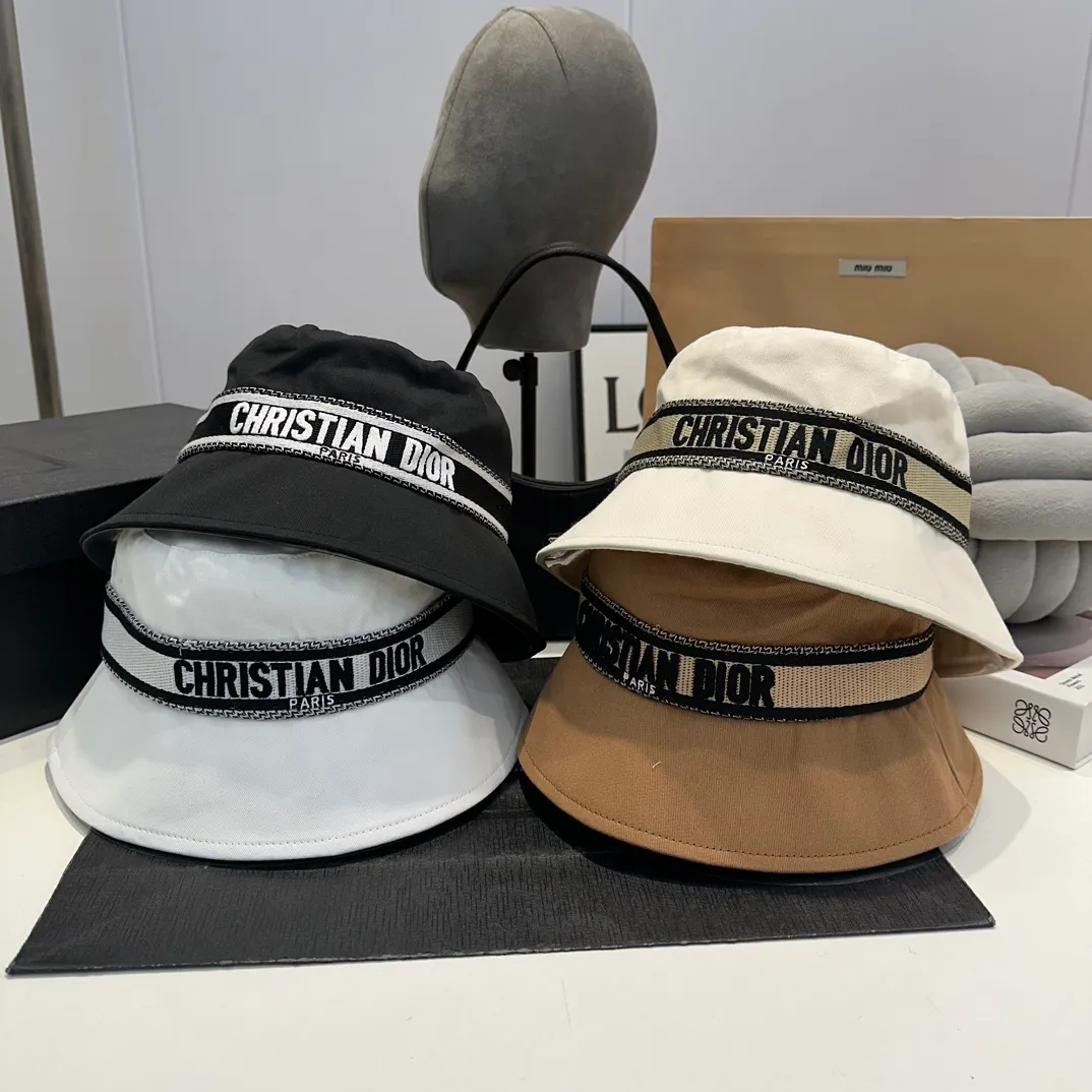 P70 Dior Dior's new original fisherman's hat, exquisite and pure, stylish and stylish, cool and fashionable, out of stock at the counter, popular, great quality
