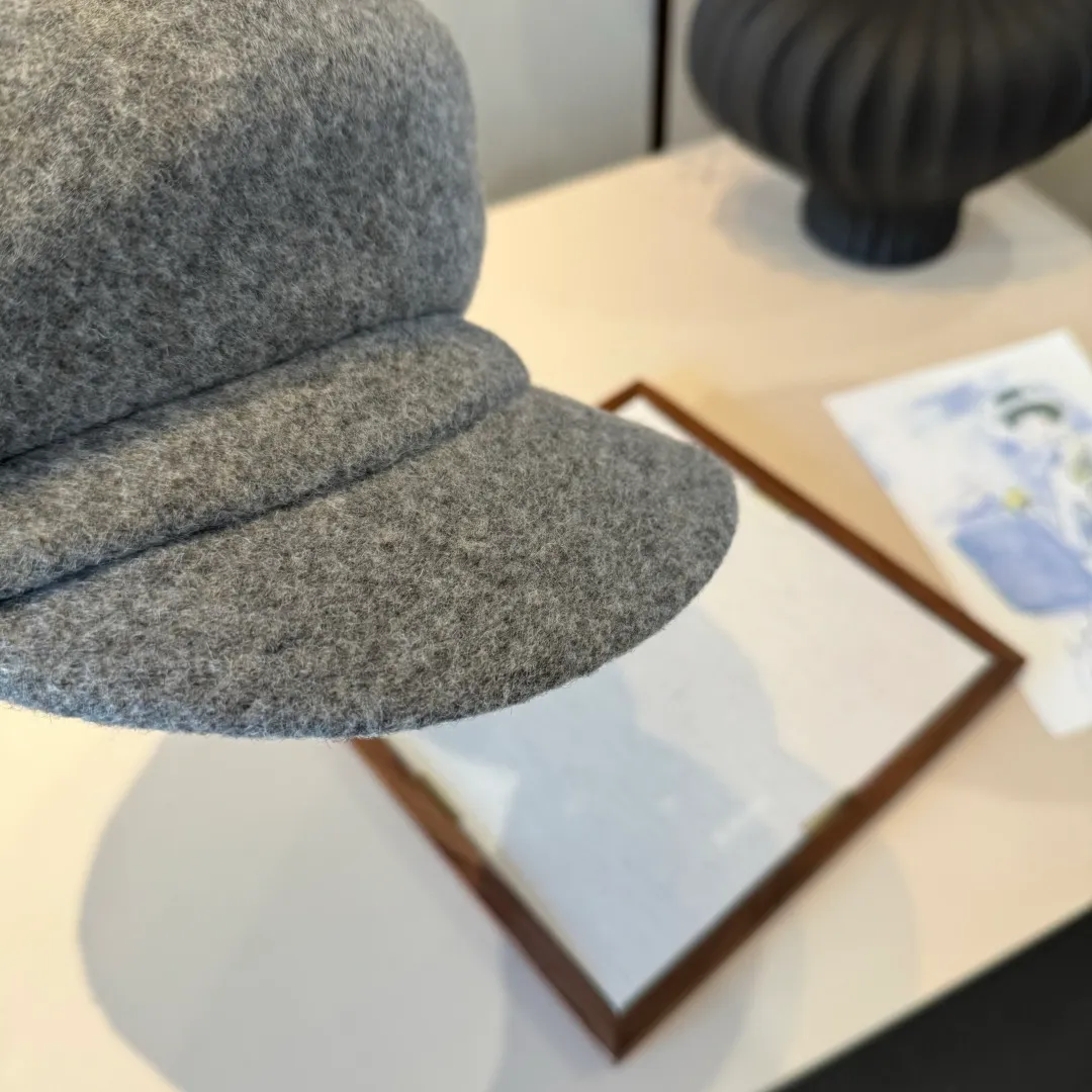 🉐190¥ Dior wool painter's cap, 100% wool🦙% fabric, head circumference 57cm