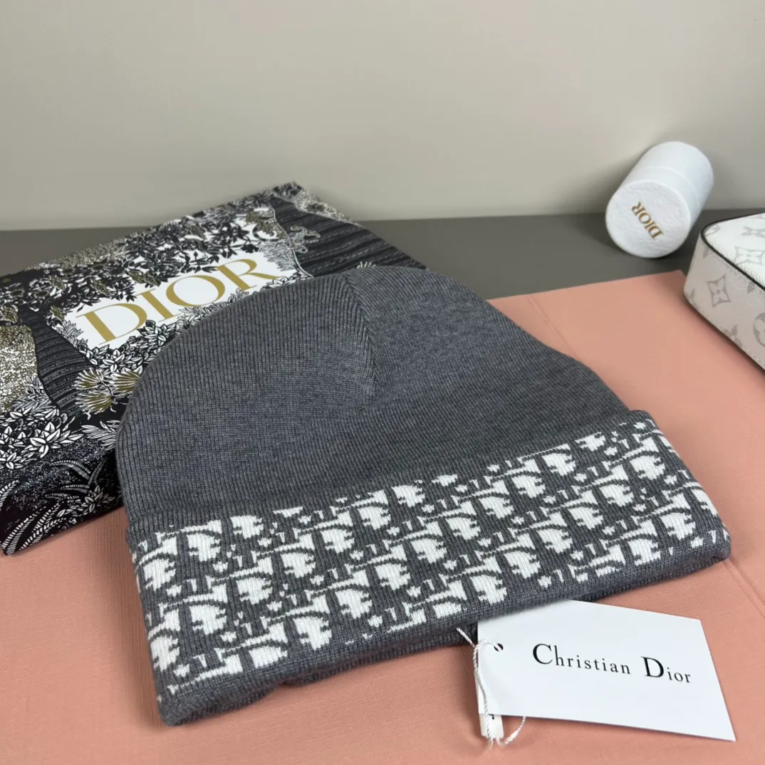 P50 with dust bag DIOR Dior original single hat official website new product Love][Love] Wool Cashmere Double-layer Hat😱😘Warm and fashionable, simple and elegant, more fashionable and high-end!