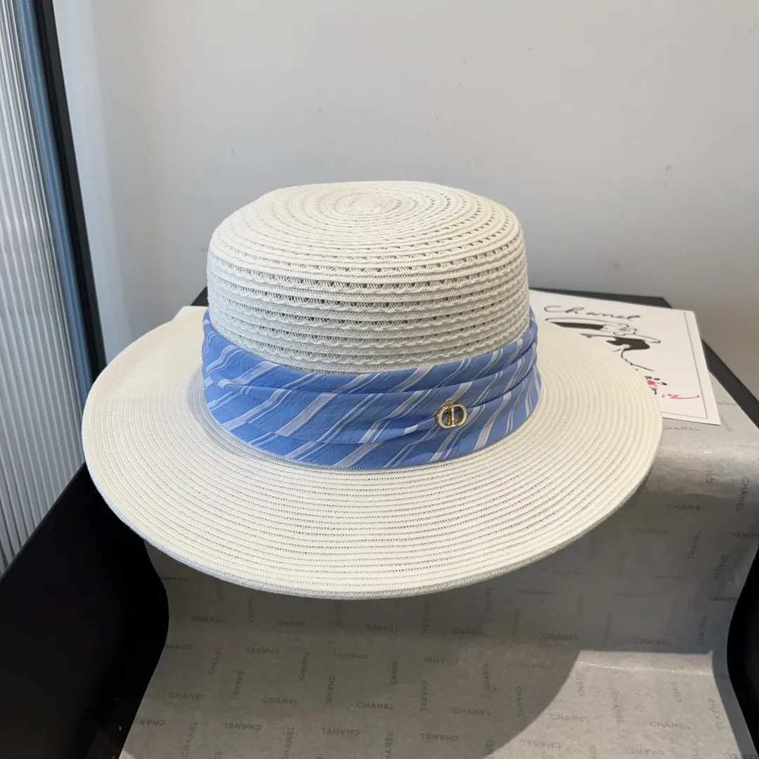💰190¥ Dior's new flat top hat, customized with advanced materials, non-ordinary version, head circumference 57cm