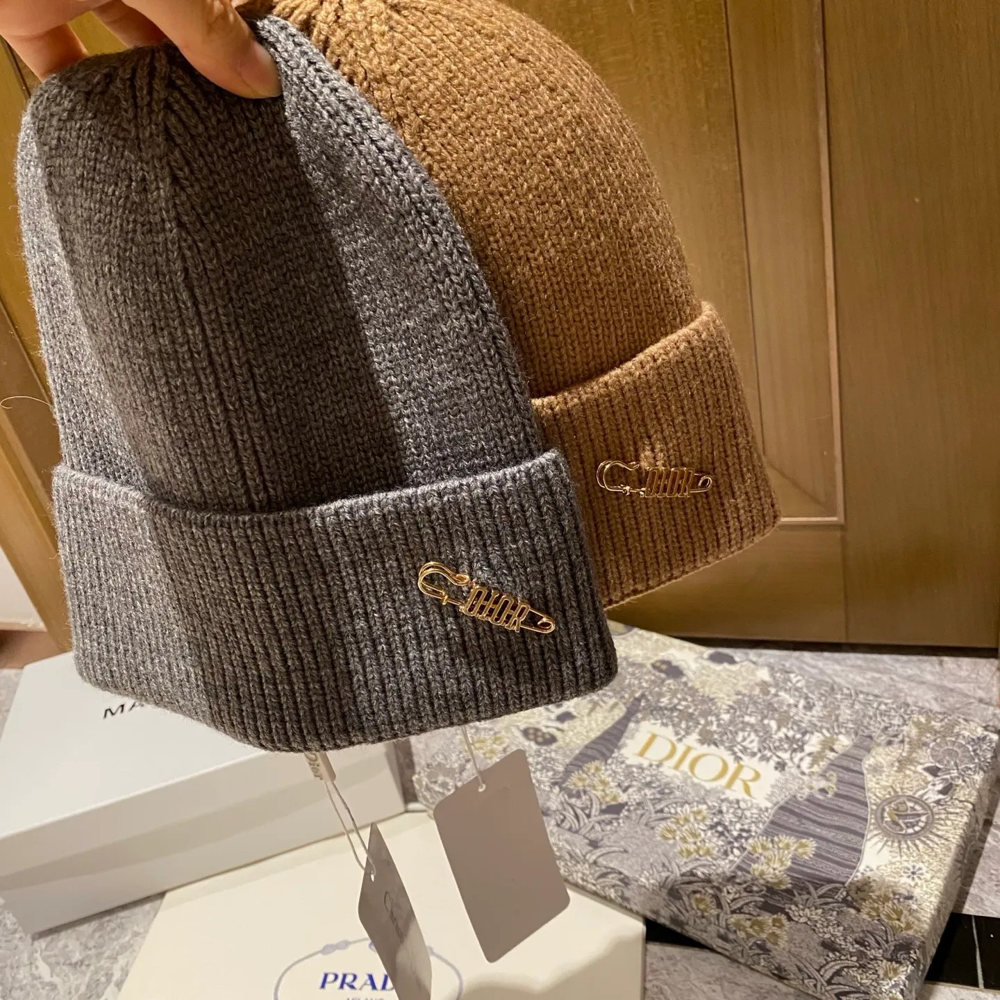 DIOR cashmere knitted hat